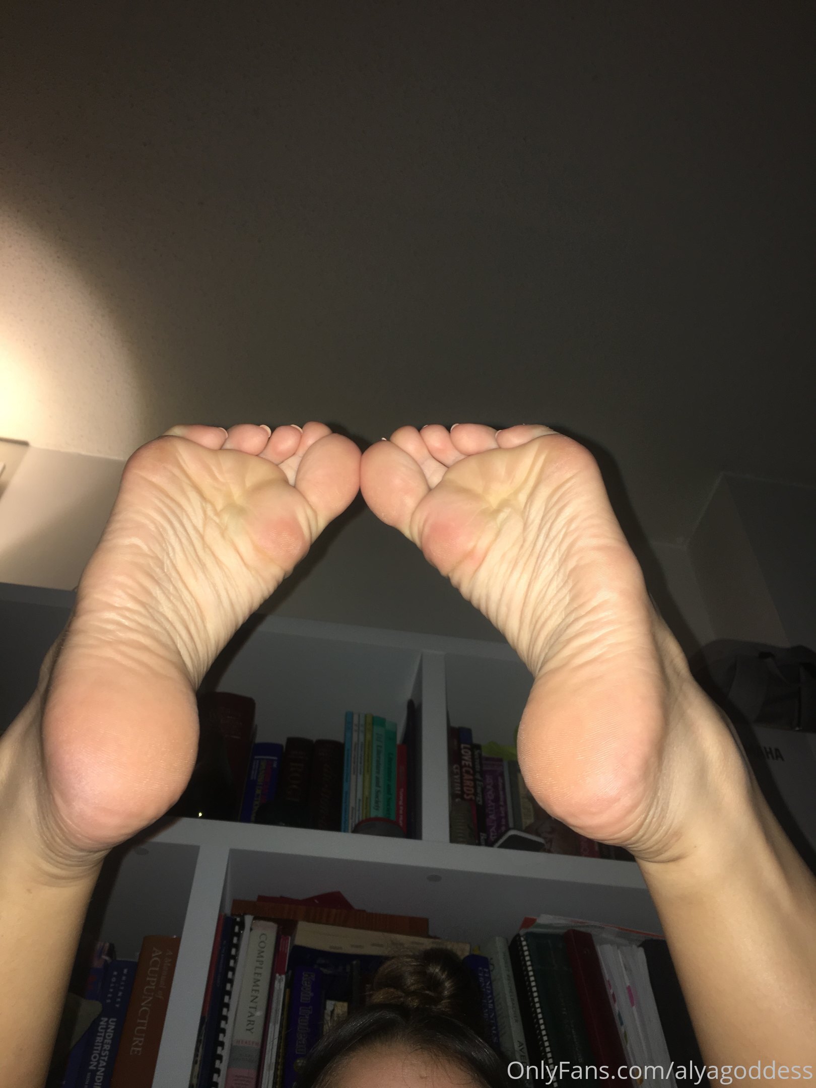 alyagoddess feet photo 24