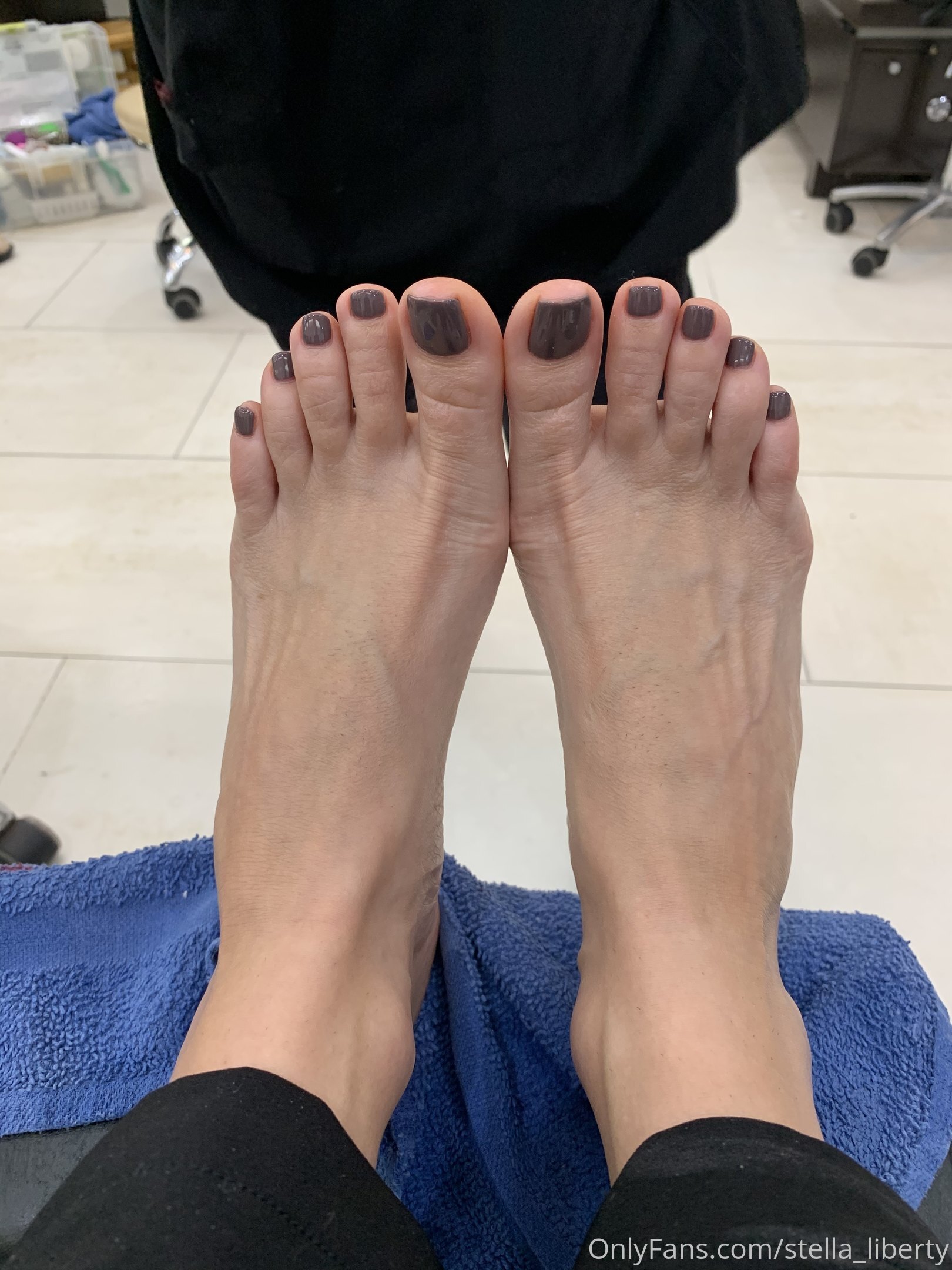 stella_liberty feet photo 11