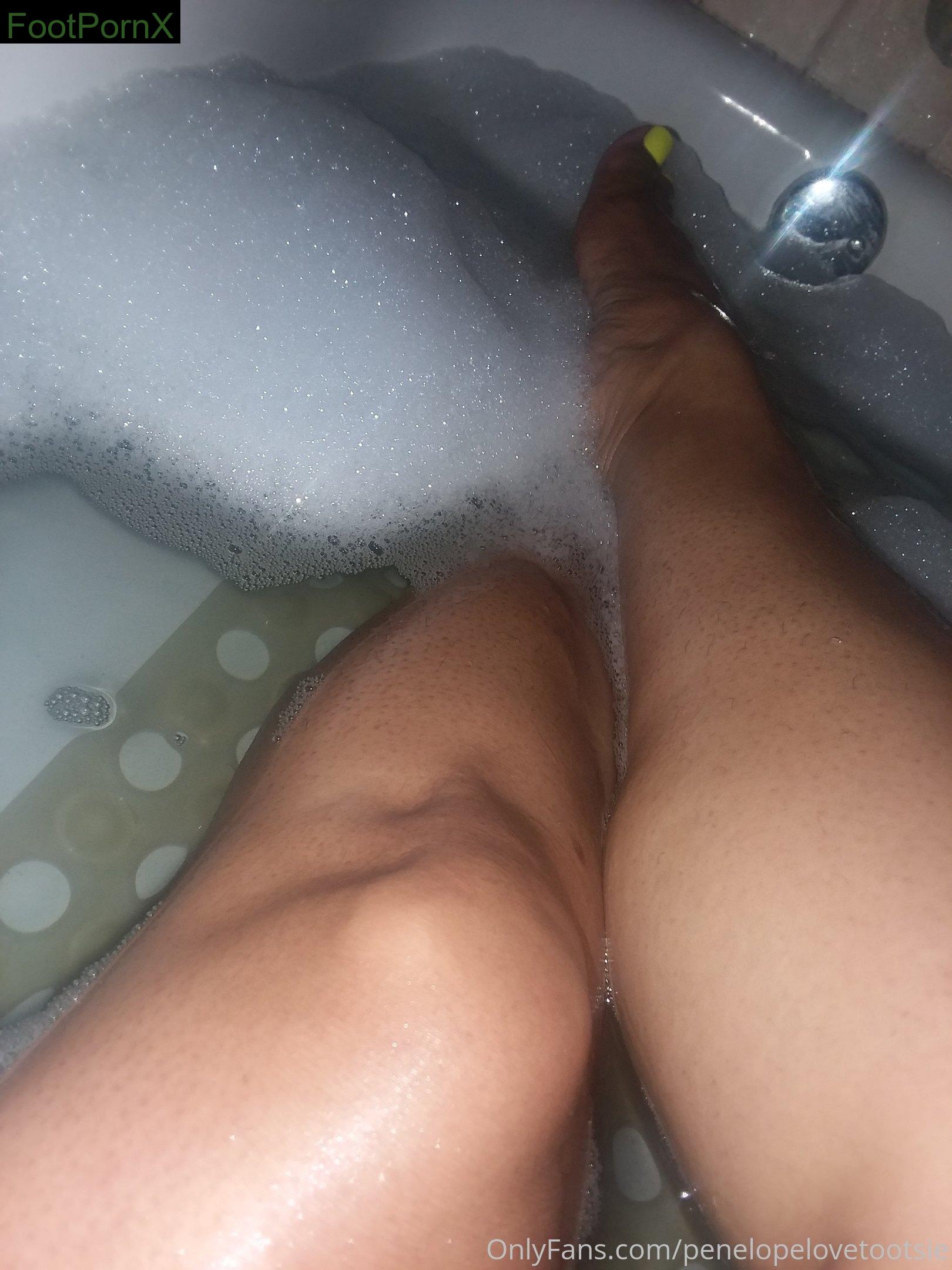 penelopelovetootsiez feet photo 17