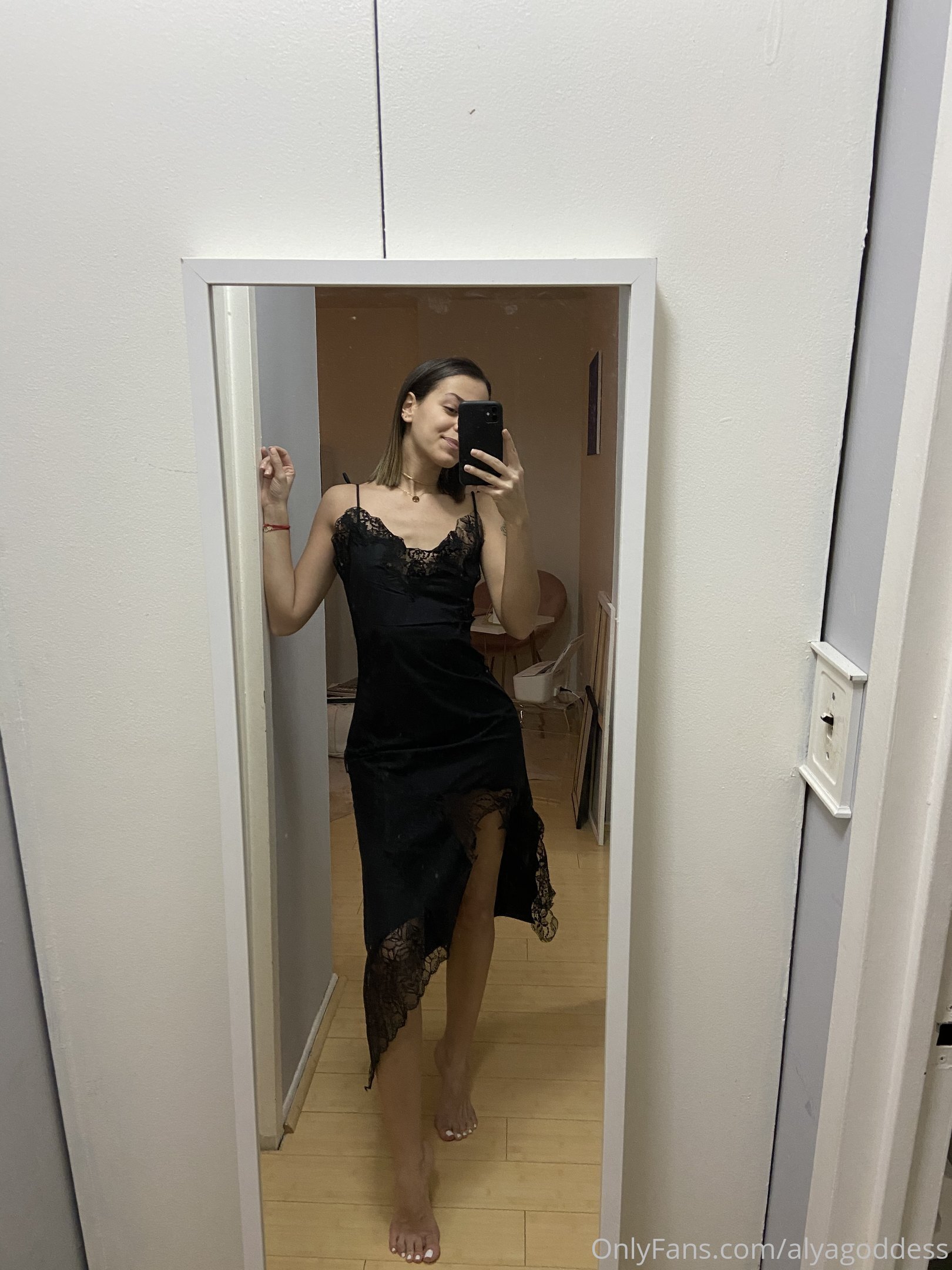 alyagoddess feet photo 23