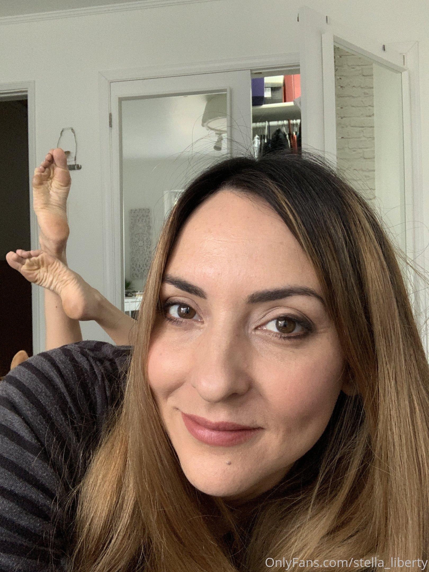 stella_liberty feet photo 13