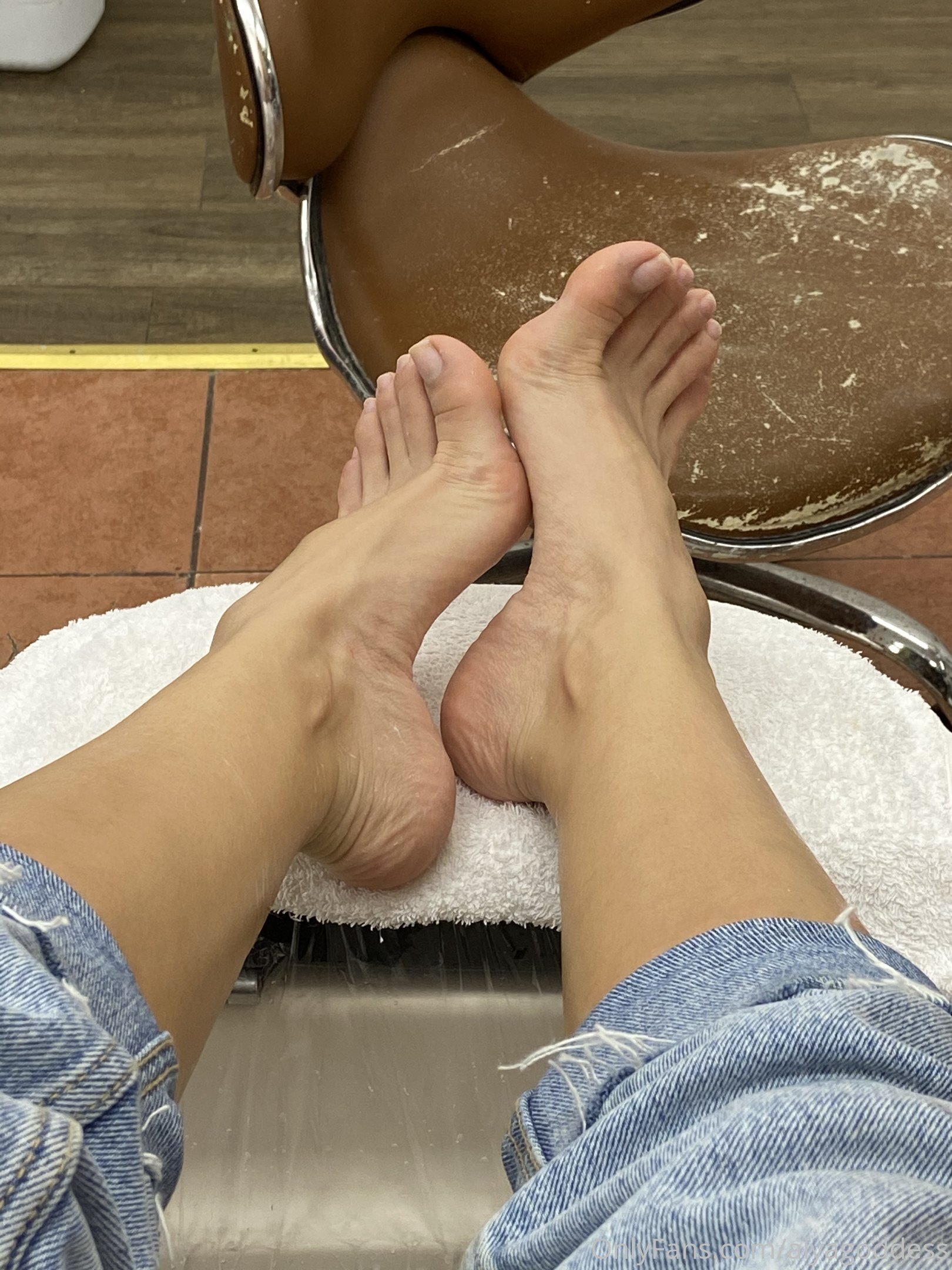 alyagoddess feet photo 6