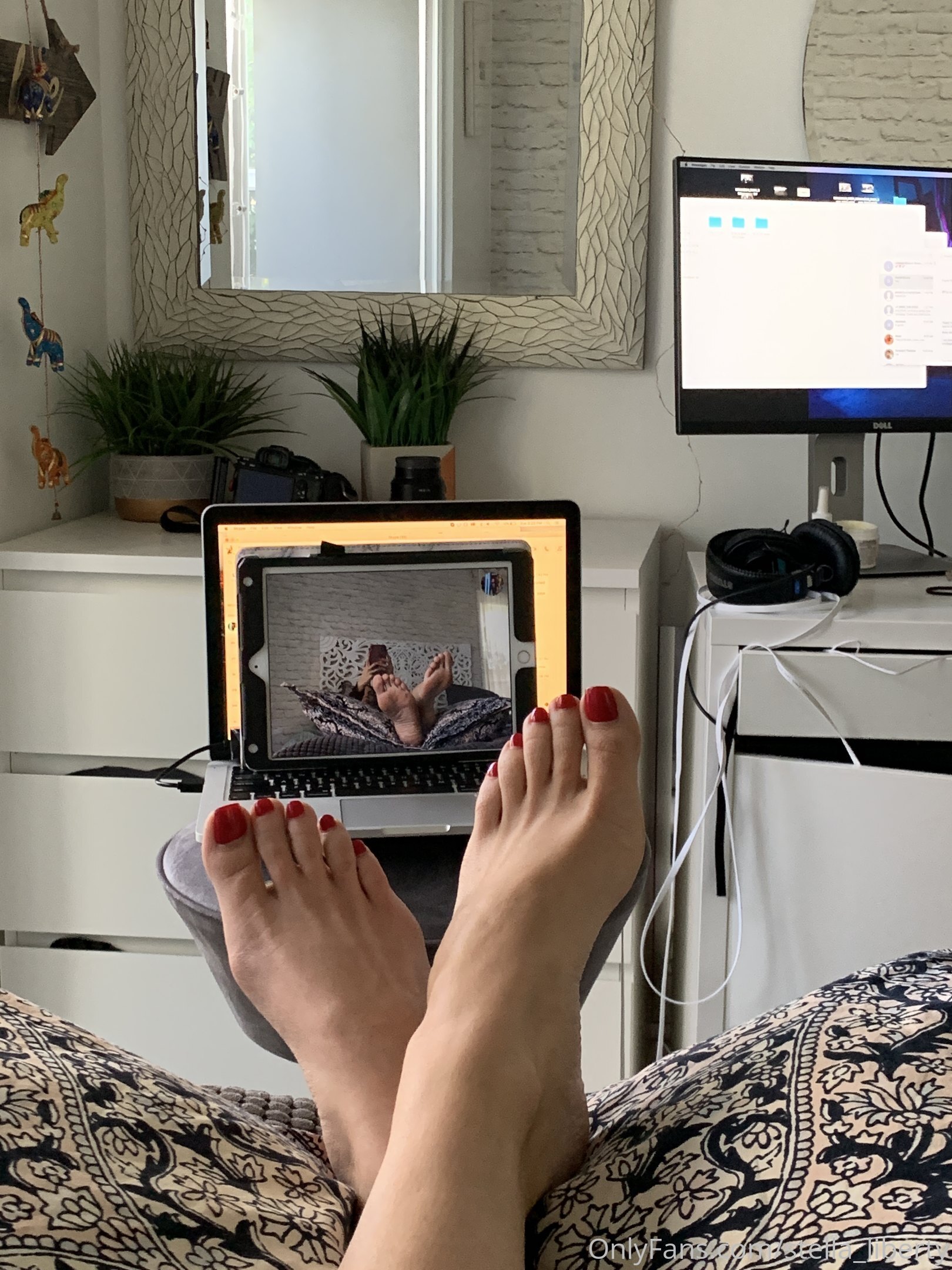 stella_liberty feet photo 24