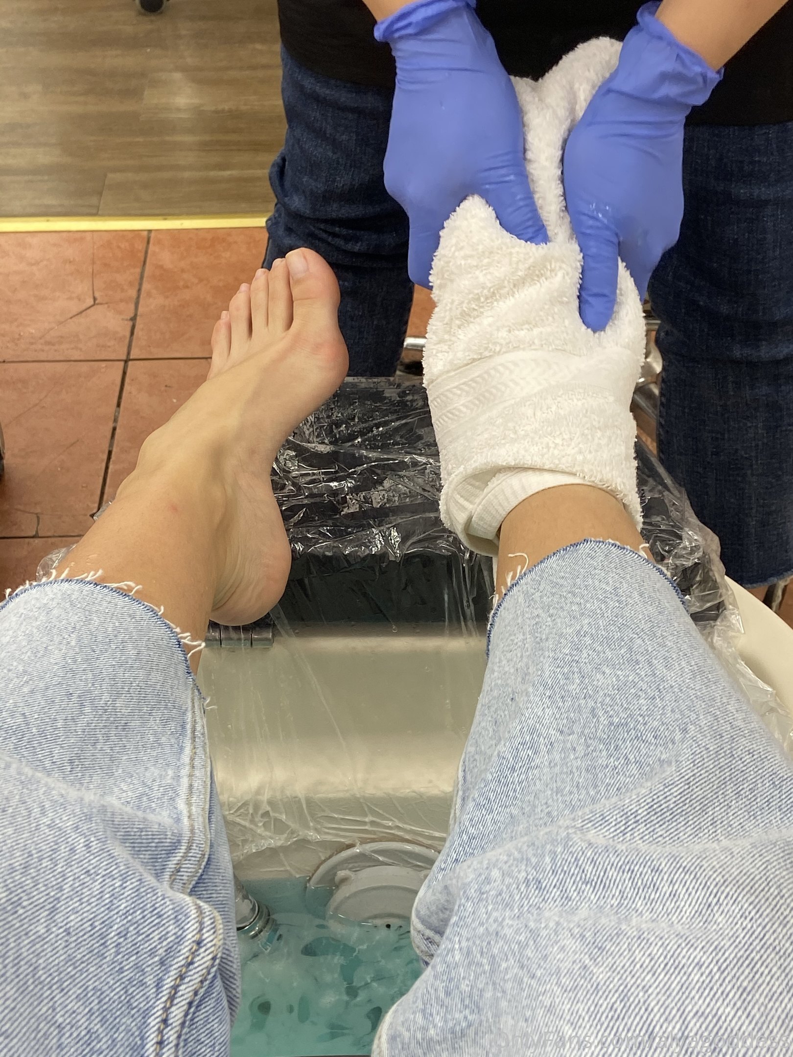 alyagoddess feet photo 20