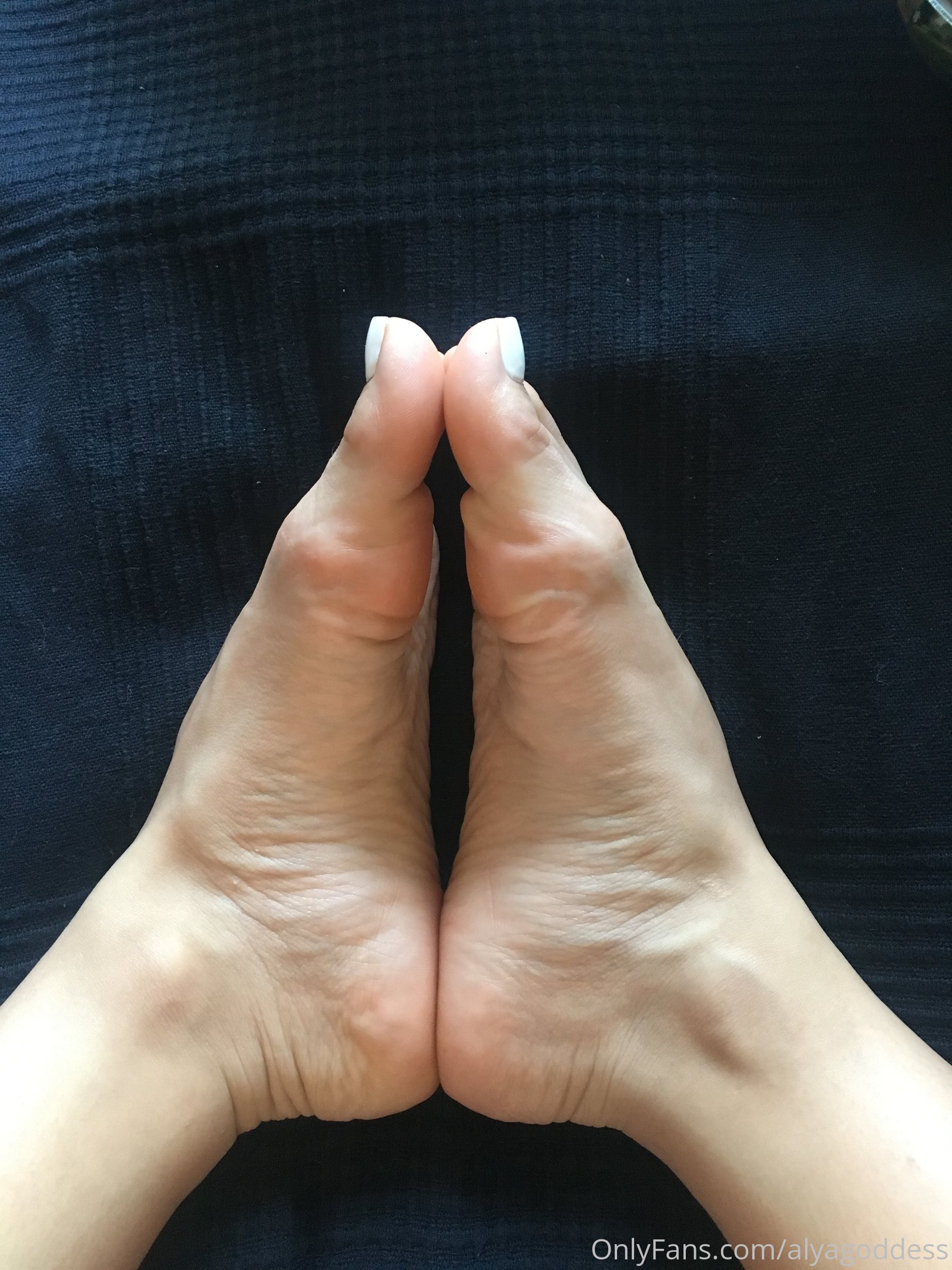 alyagoddess feet photo 12