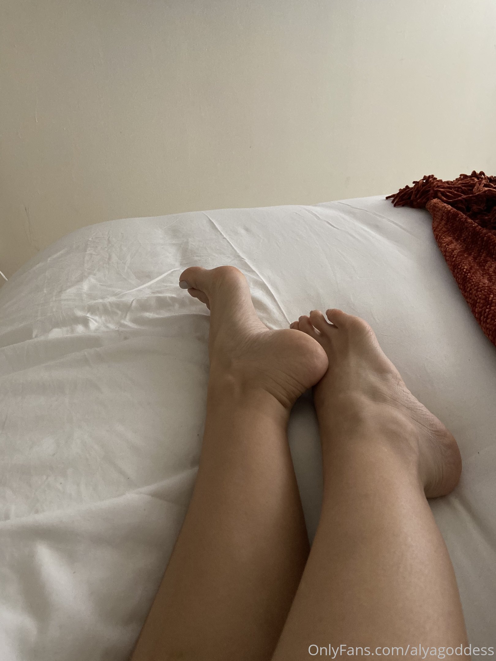 alyagoddess feet photo 7