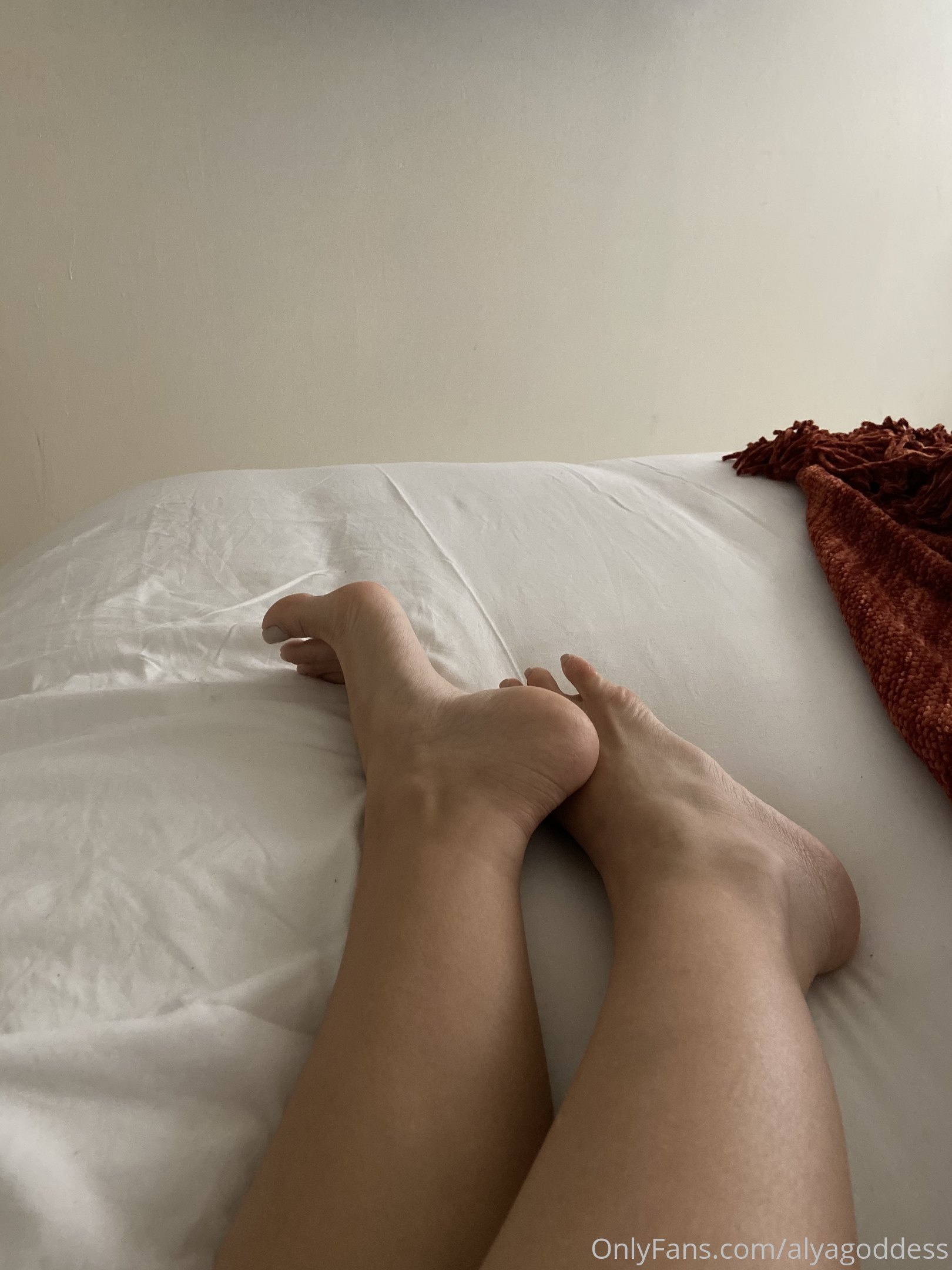 alyagoddess feet photo 8