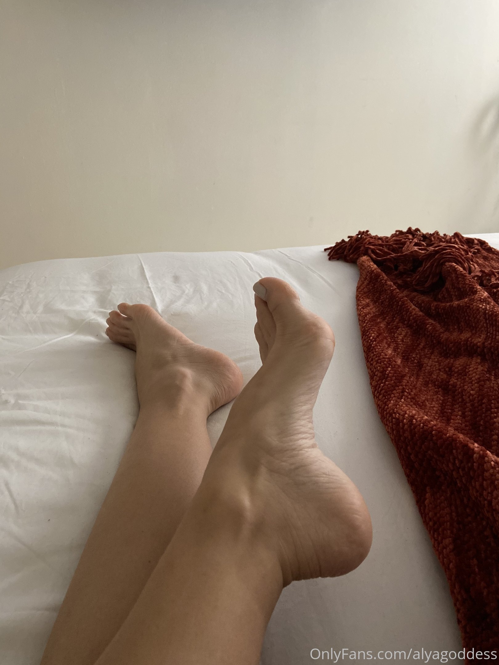 alyagoddess feet photo 3