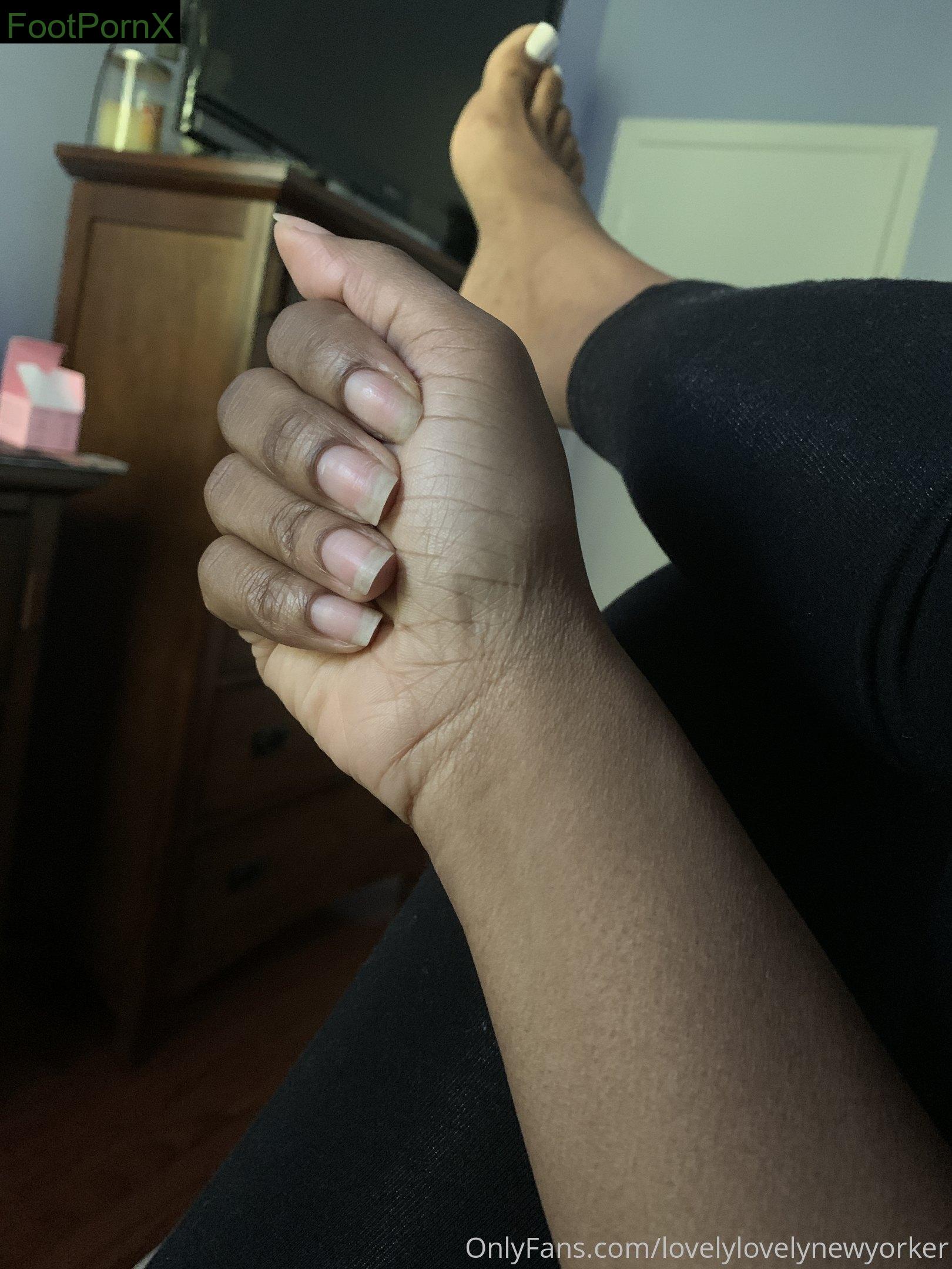 lovelylovelynewyorker feet photo 5
