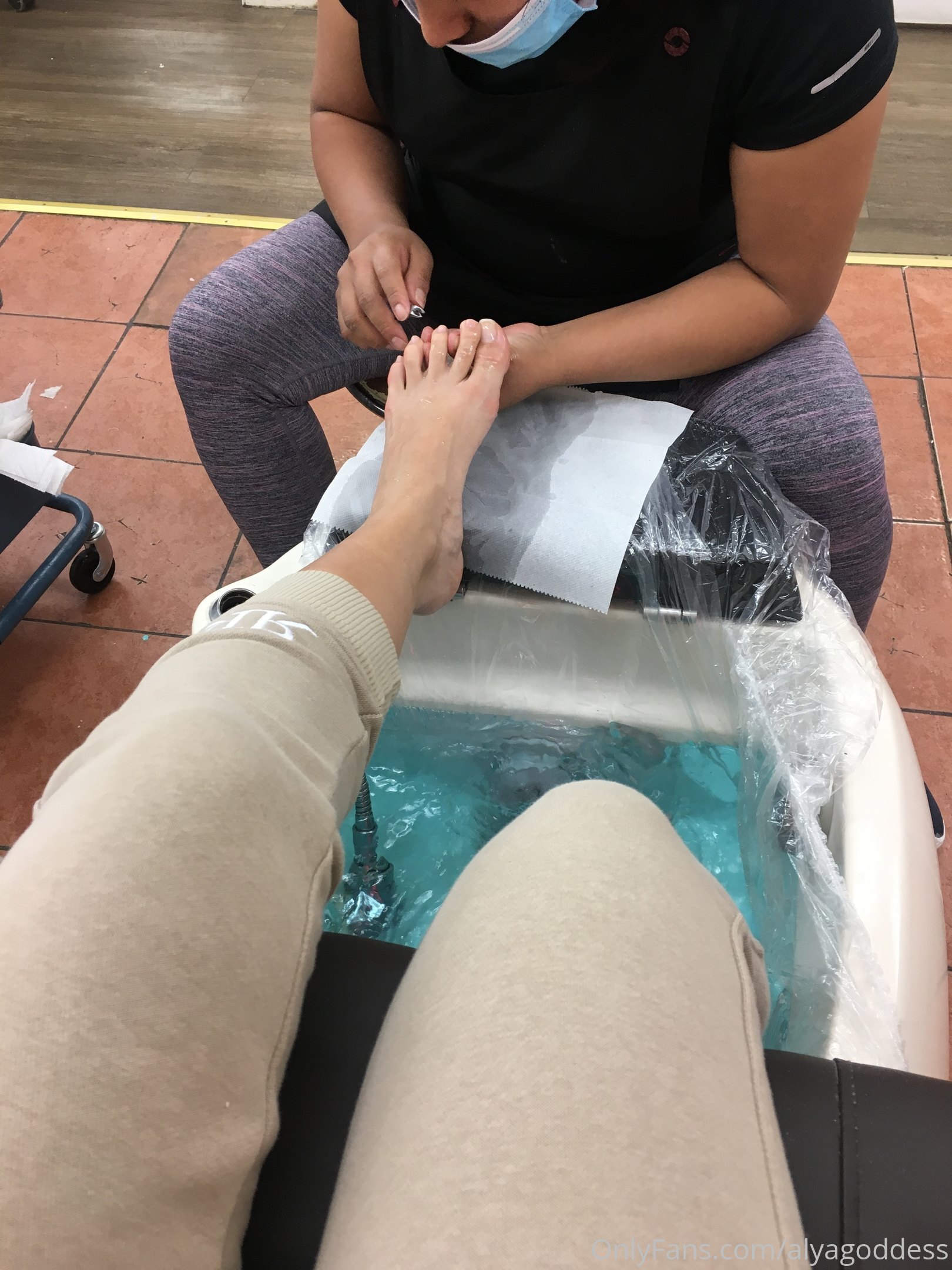 alyagoddess feet photo 23
