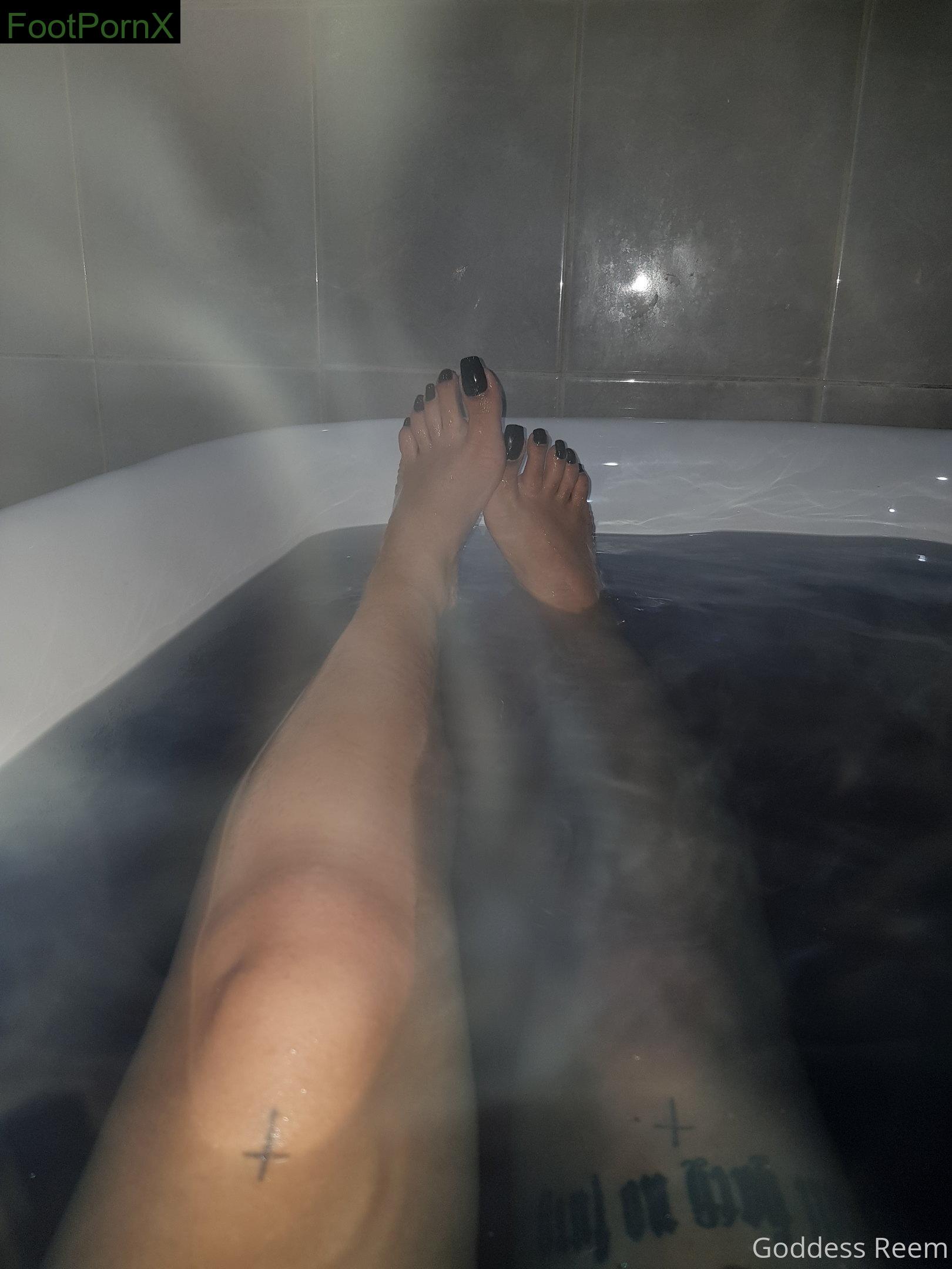 thegoddessreem_ feet photo 6