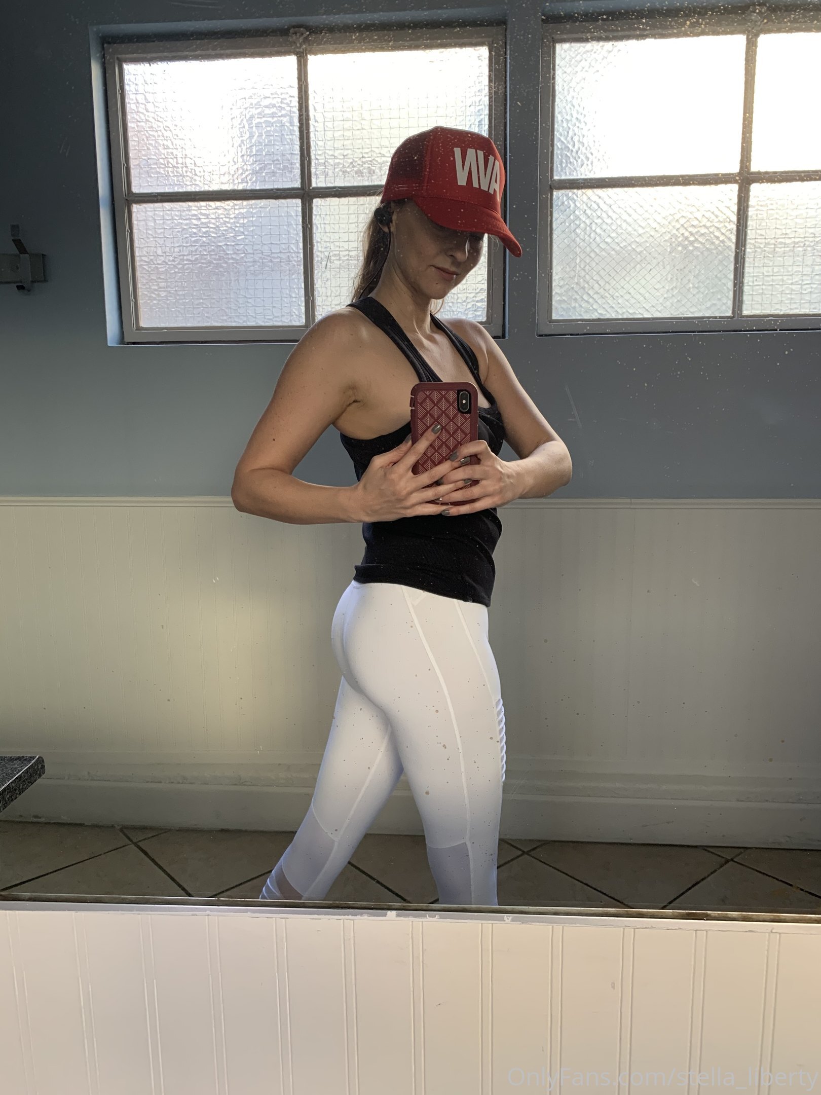 stella_liberty feet photo 10