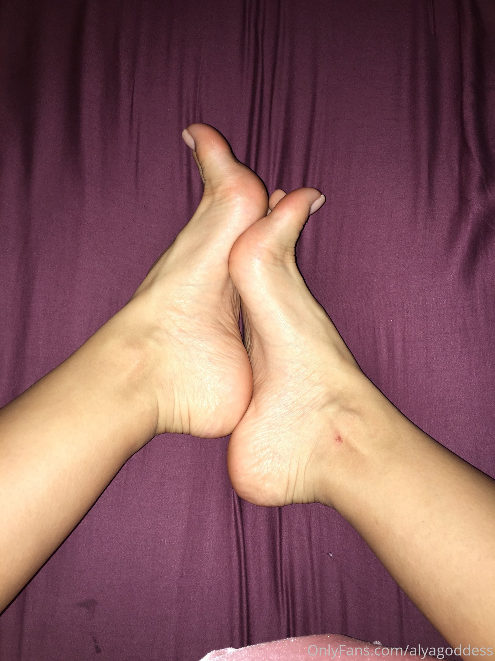 alyagoddess feet photo 19