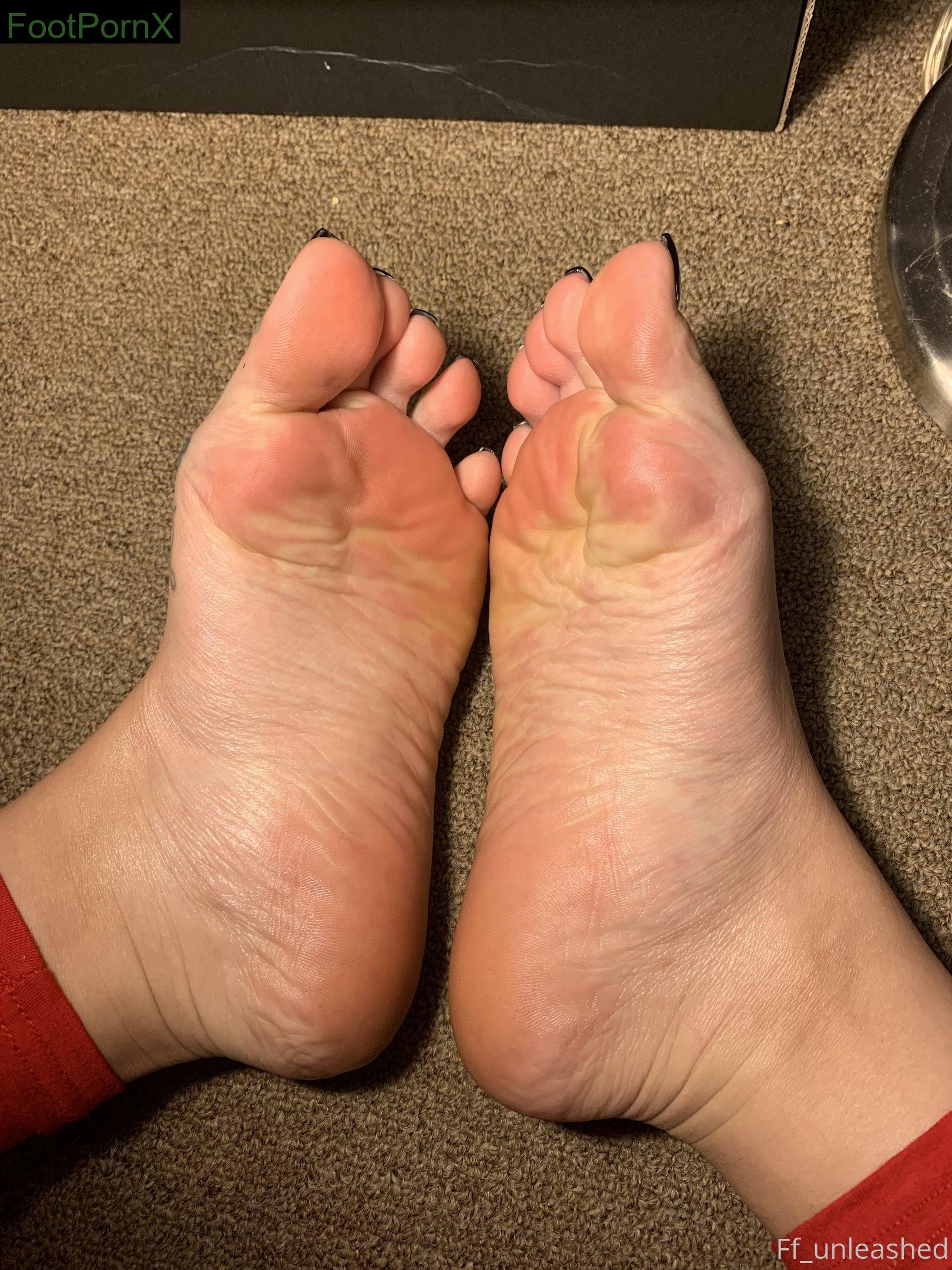 told_truths feet photo 9