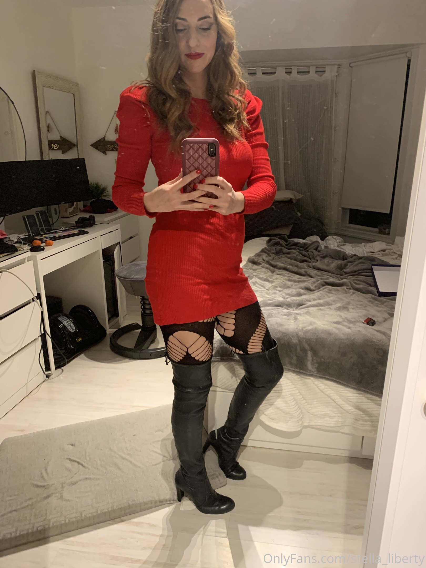 stella_liberty feet photo 16
