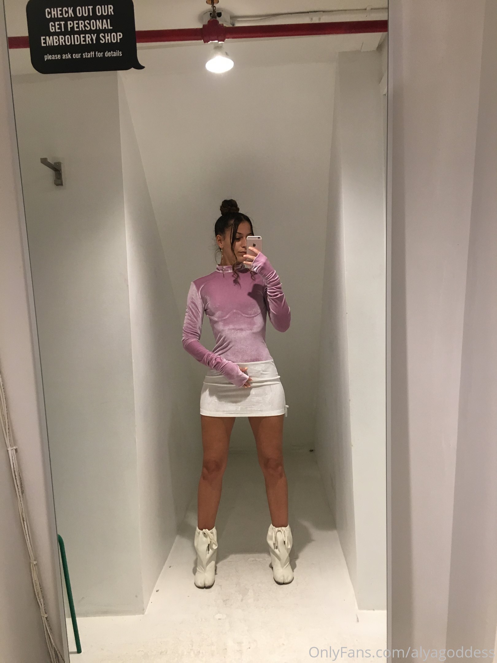 alyagoddess feet photo 23