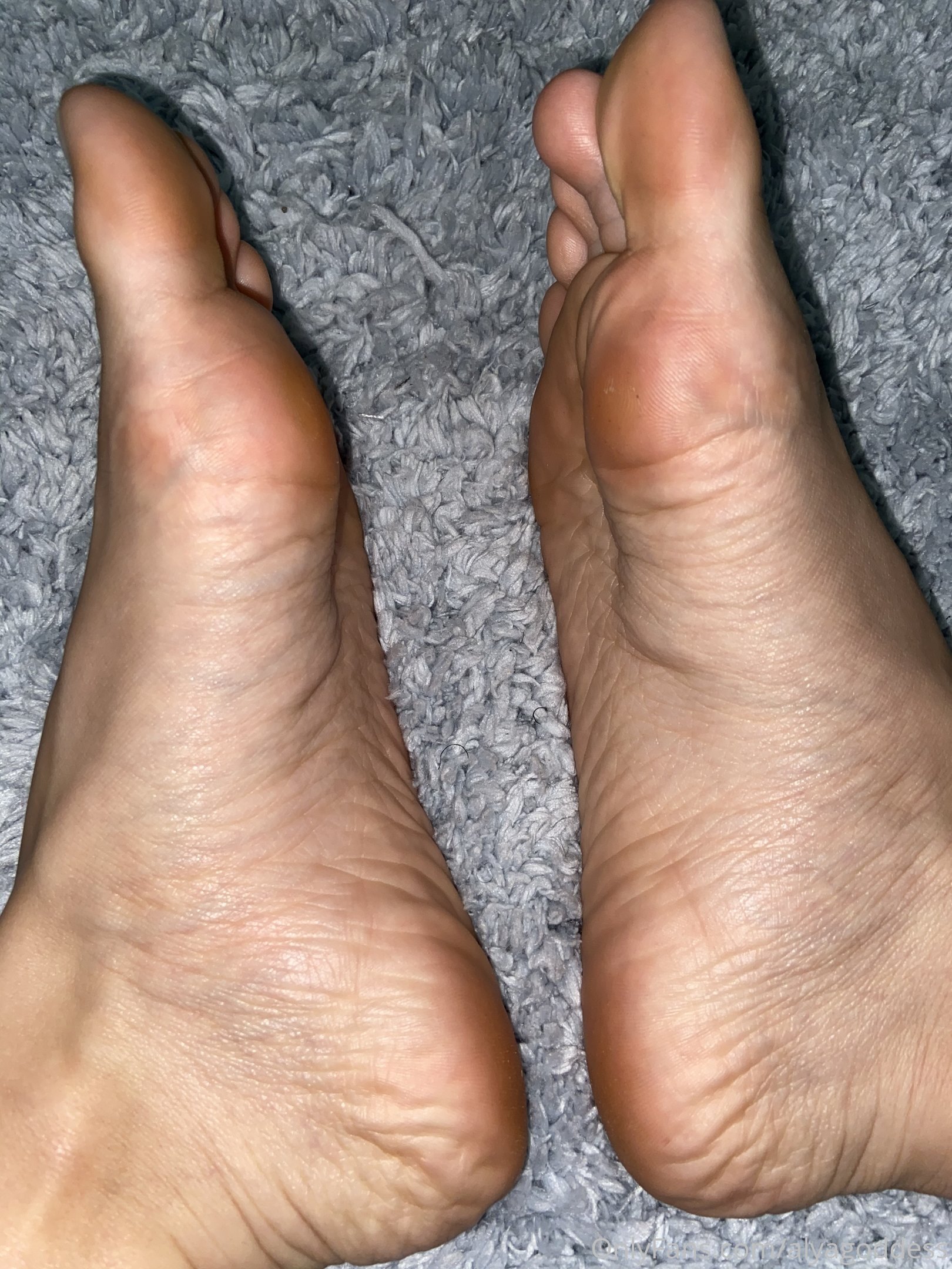 alyagoddess feet photo 10