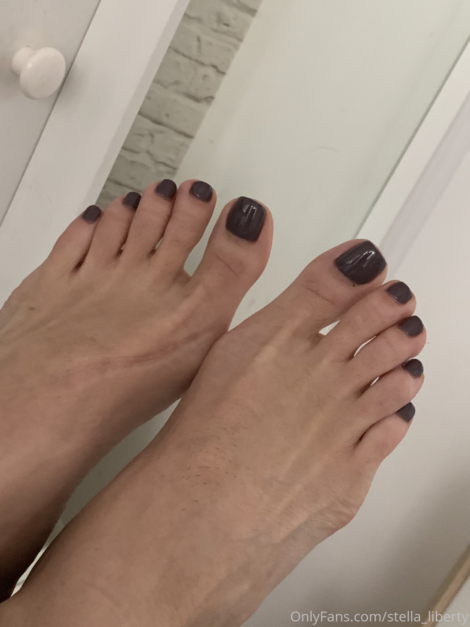 stella_liberty feet photo 9