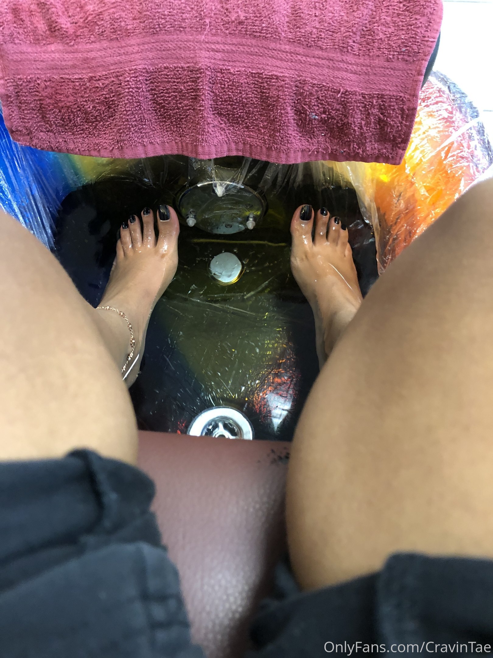 cravintae feet photo 9