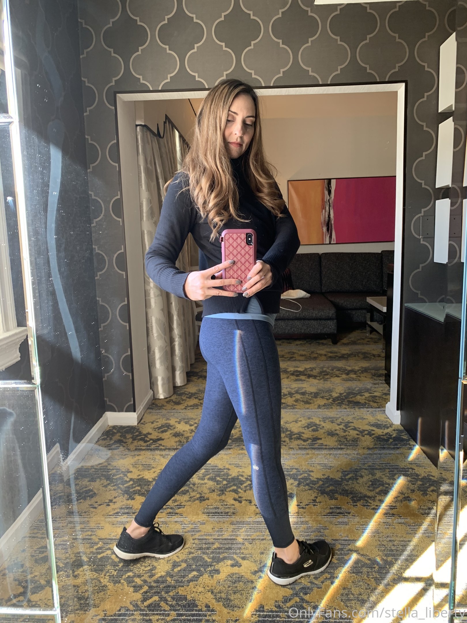 stella_liberty feet photo 6
