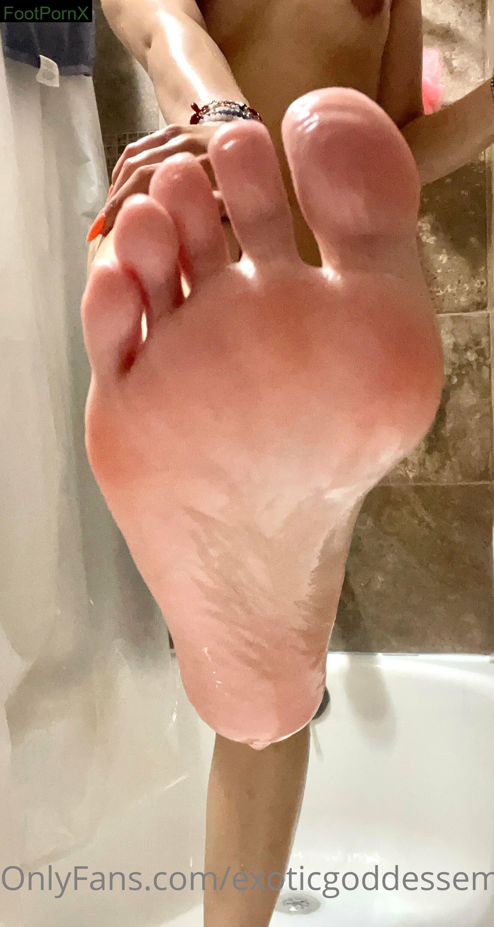 exoticgoddessem feet photo 2