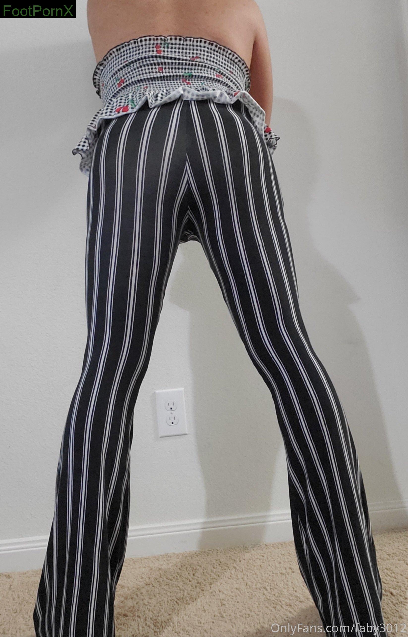 faby3012 feet photo 1