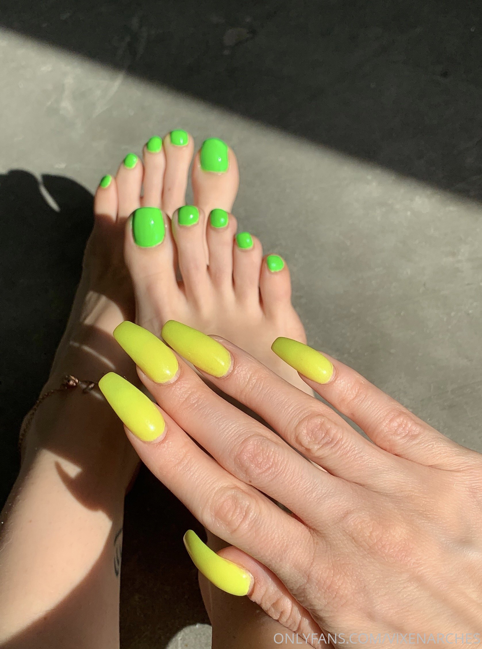 vixenarches feet photo 1