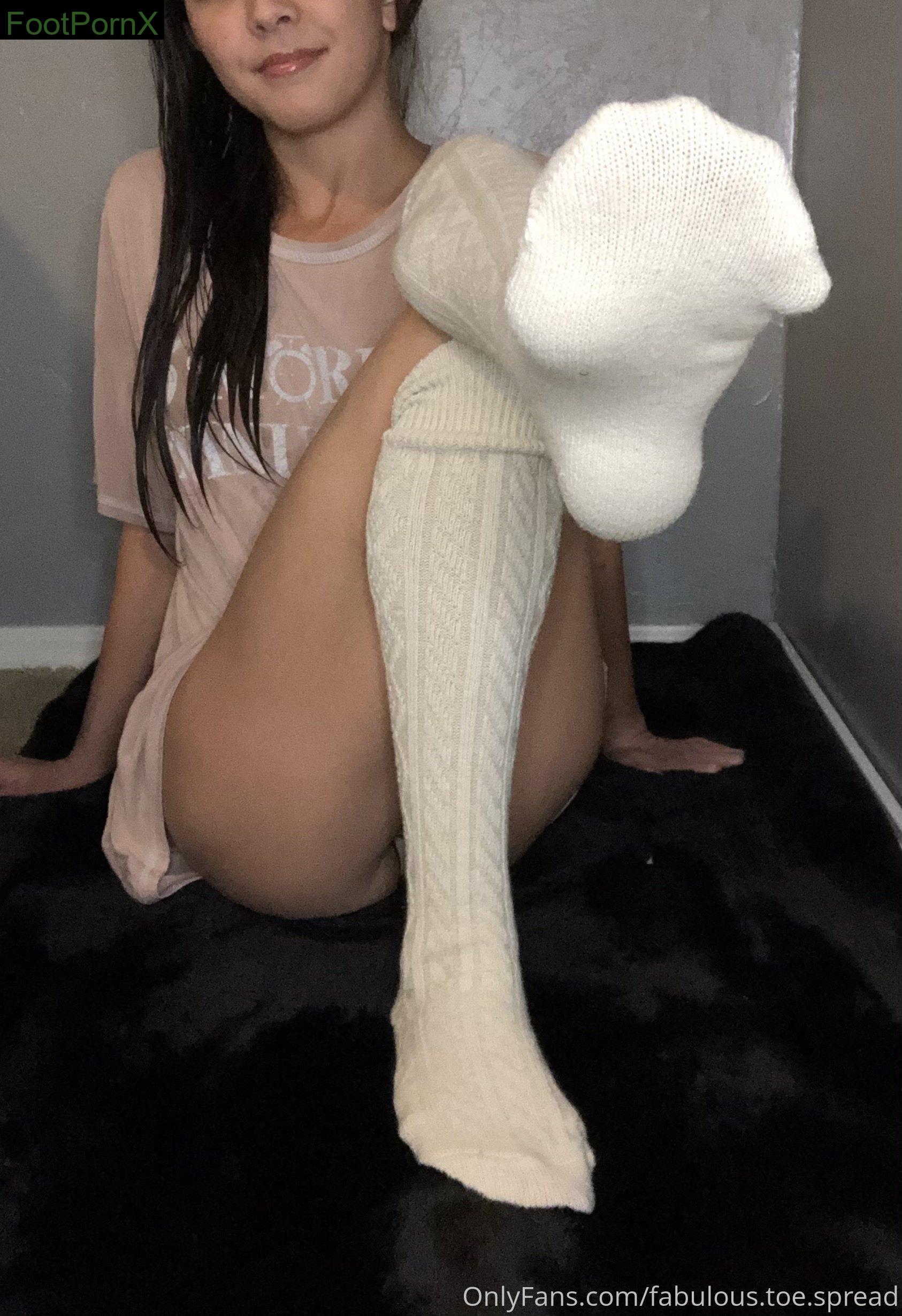 fabulous.toe.spread feet photo 8
