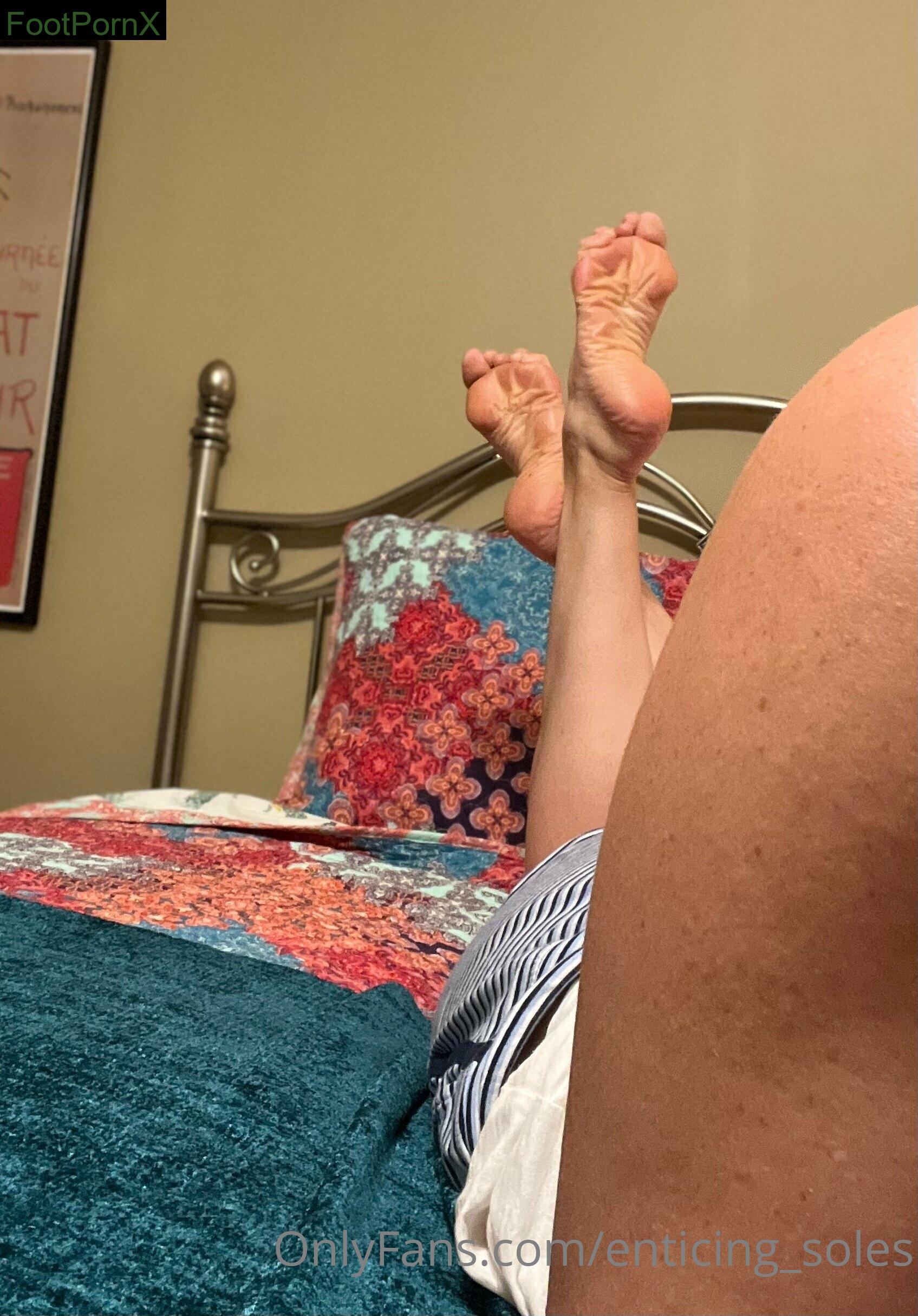 enticing_soles feet photo 1