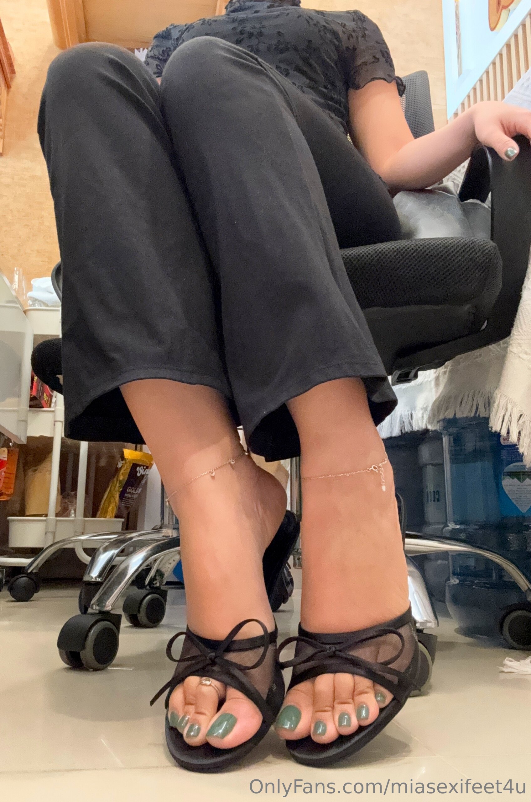 miasexifeet4u feet photo 1