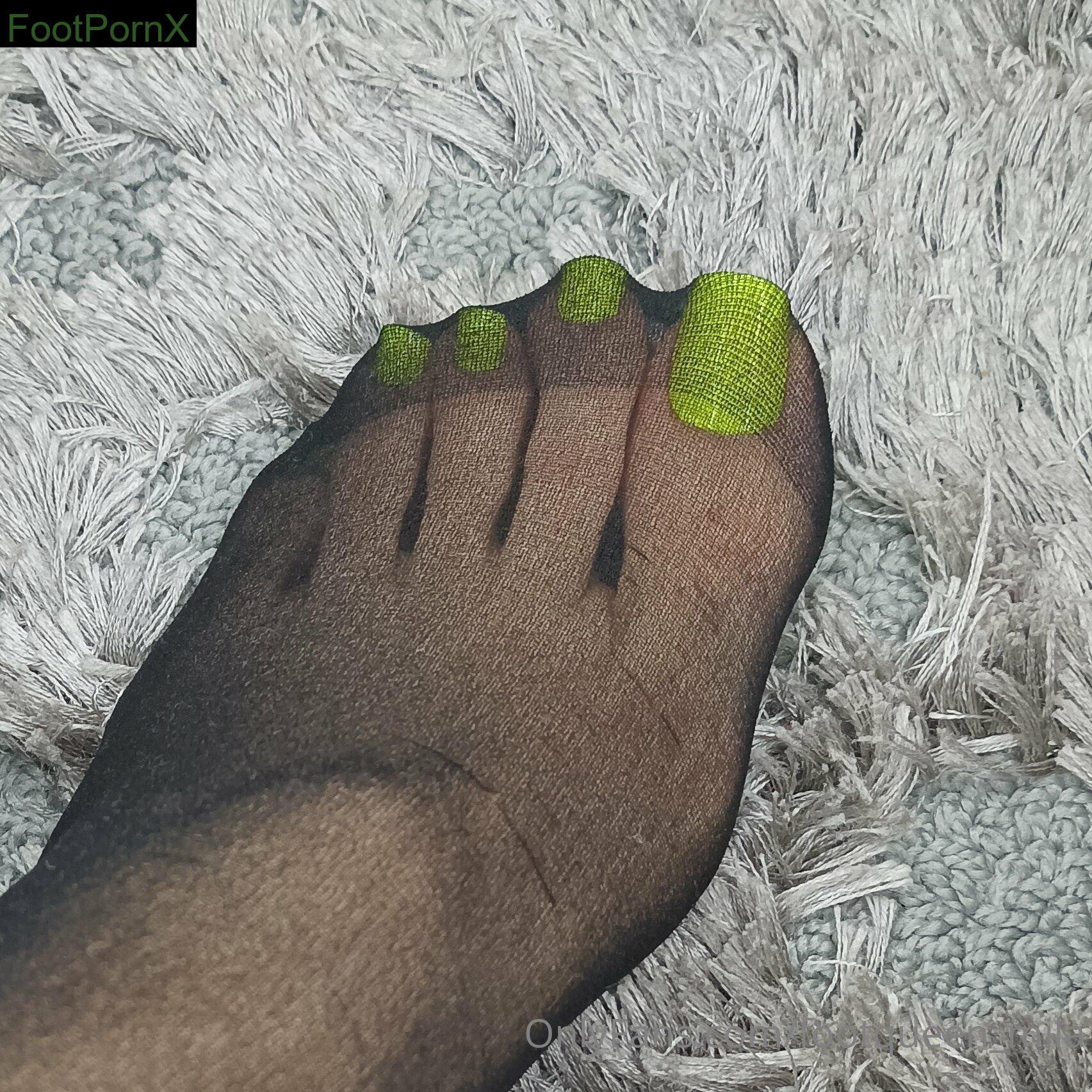 footqueen_mila feet photo 11