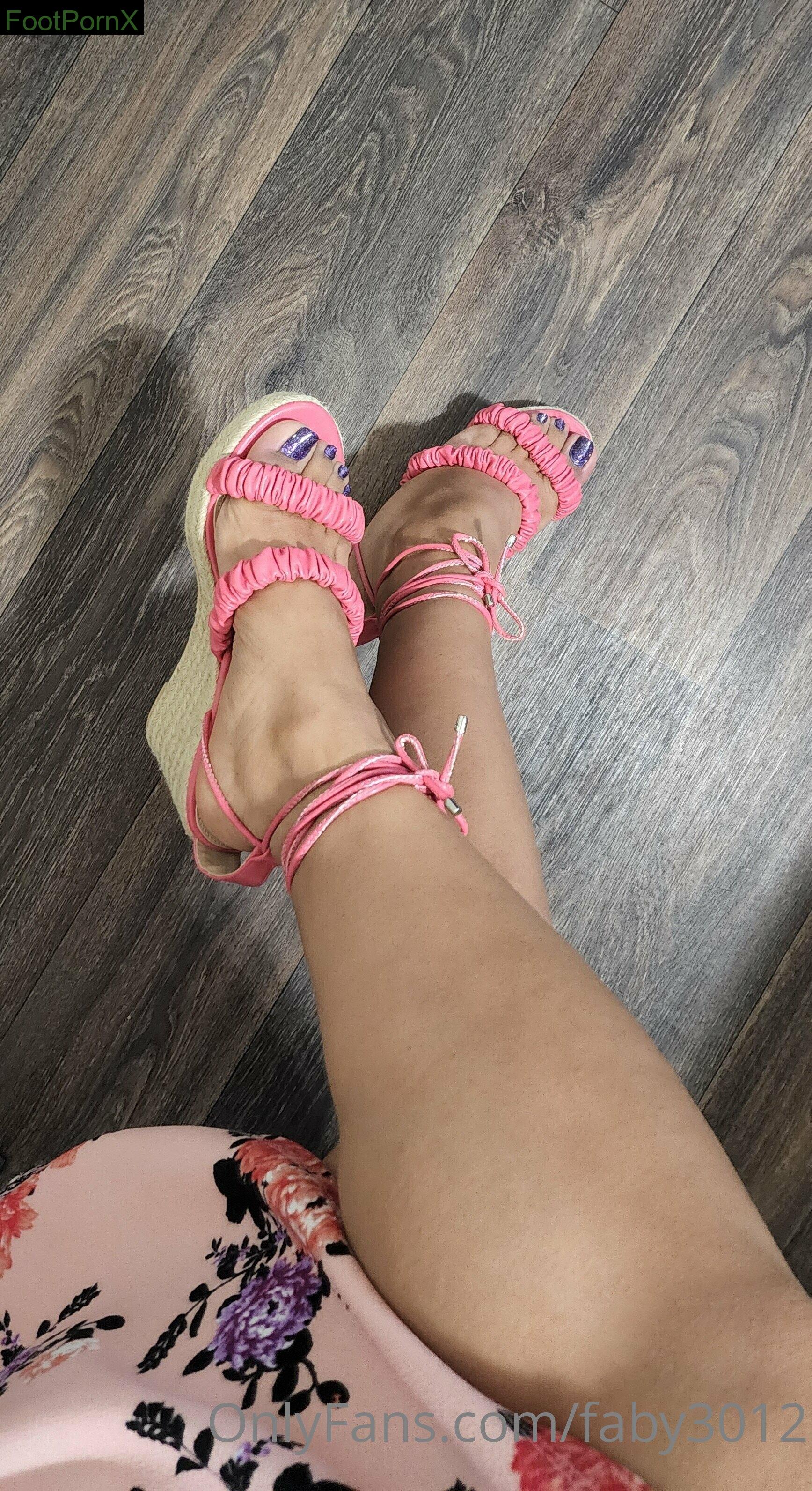 faby3012 feet photo 20