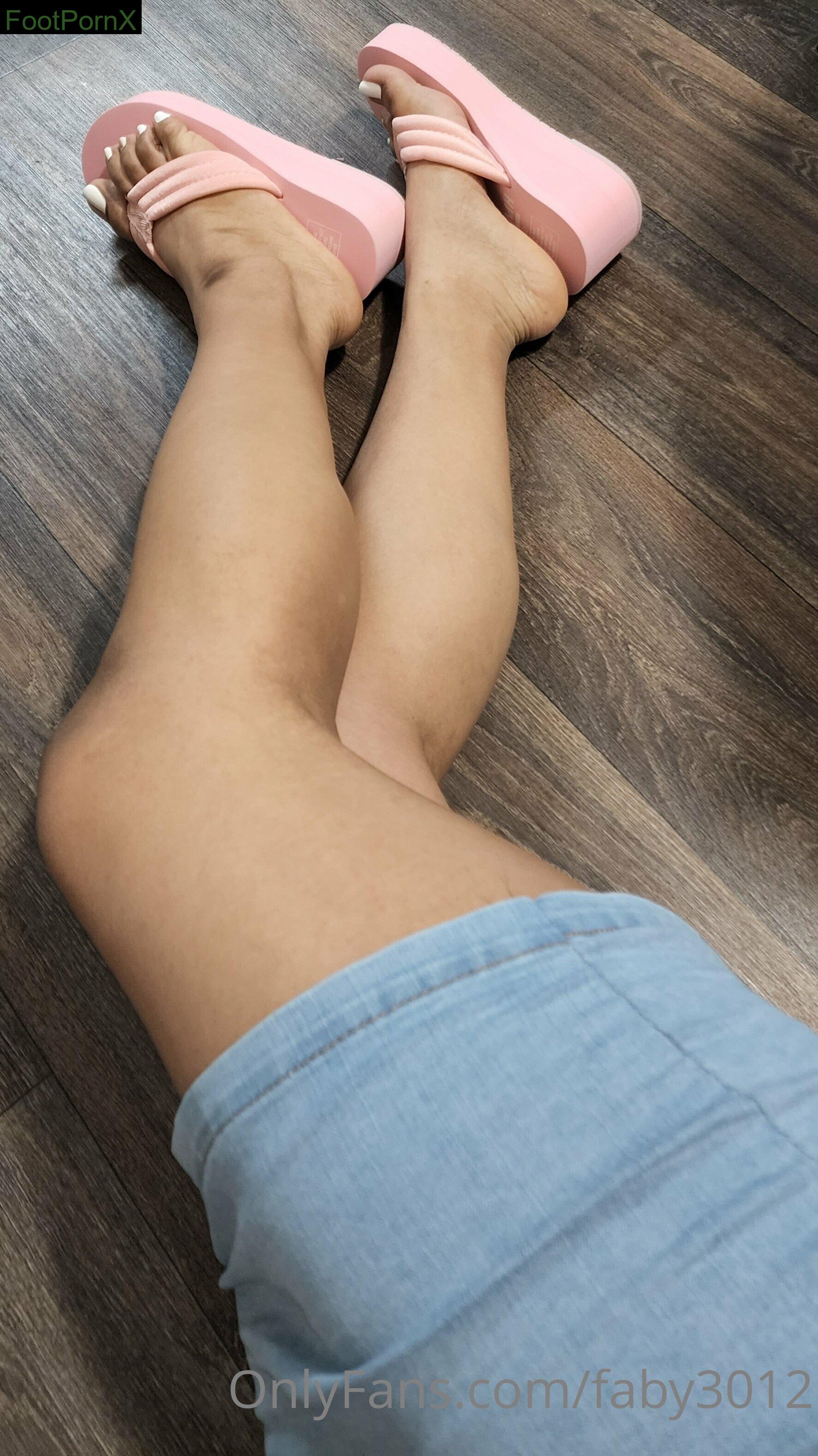 faby3012 feet photo 23