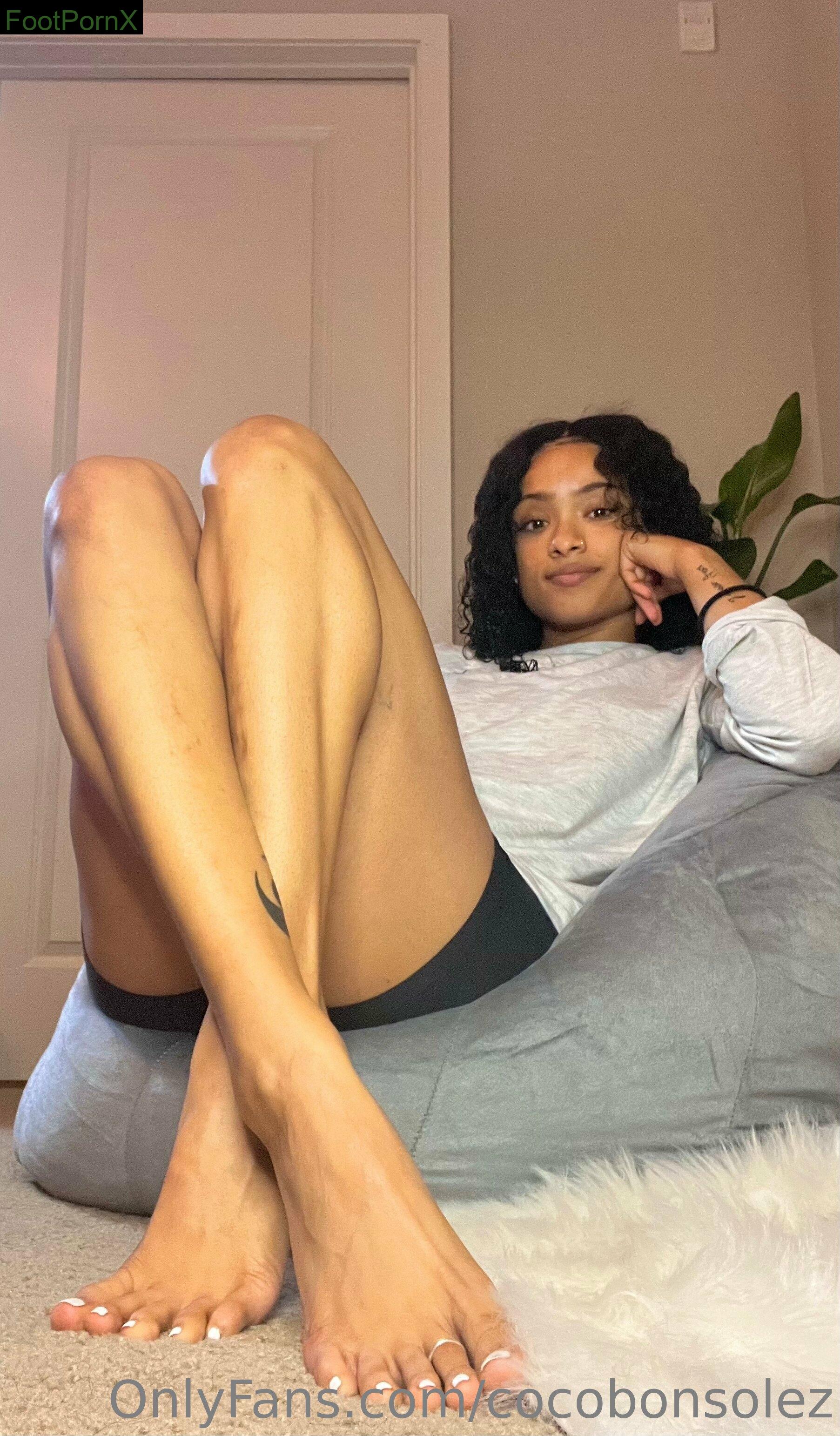 cocobonsolez feet photo 9