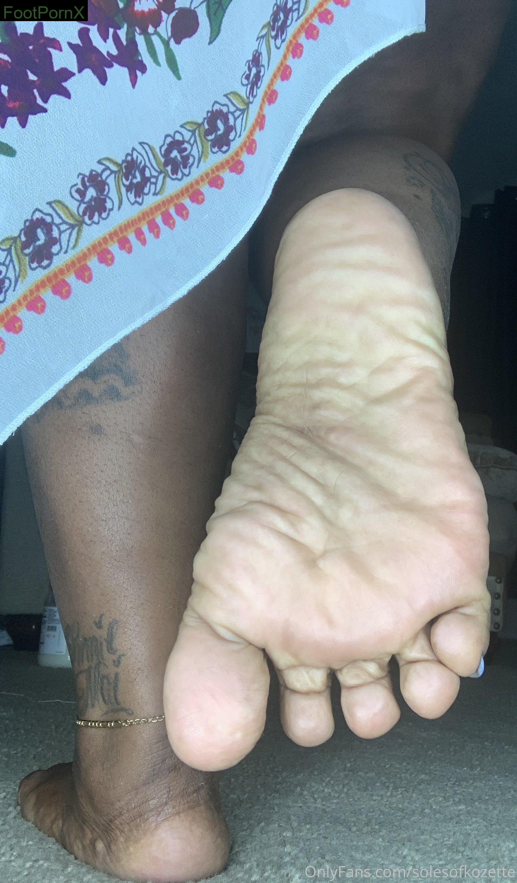 solesofkozette feet photo 13