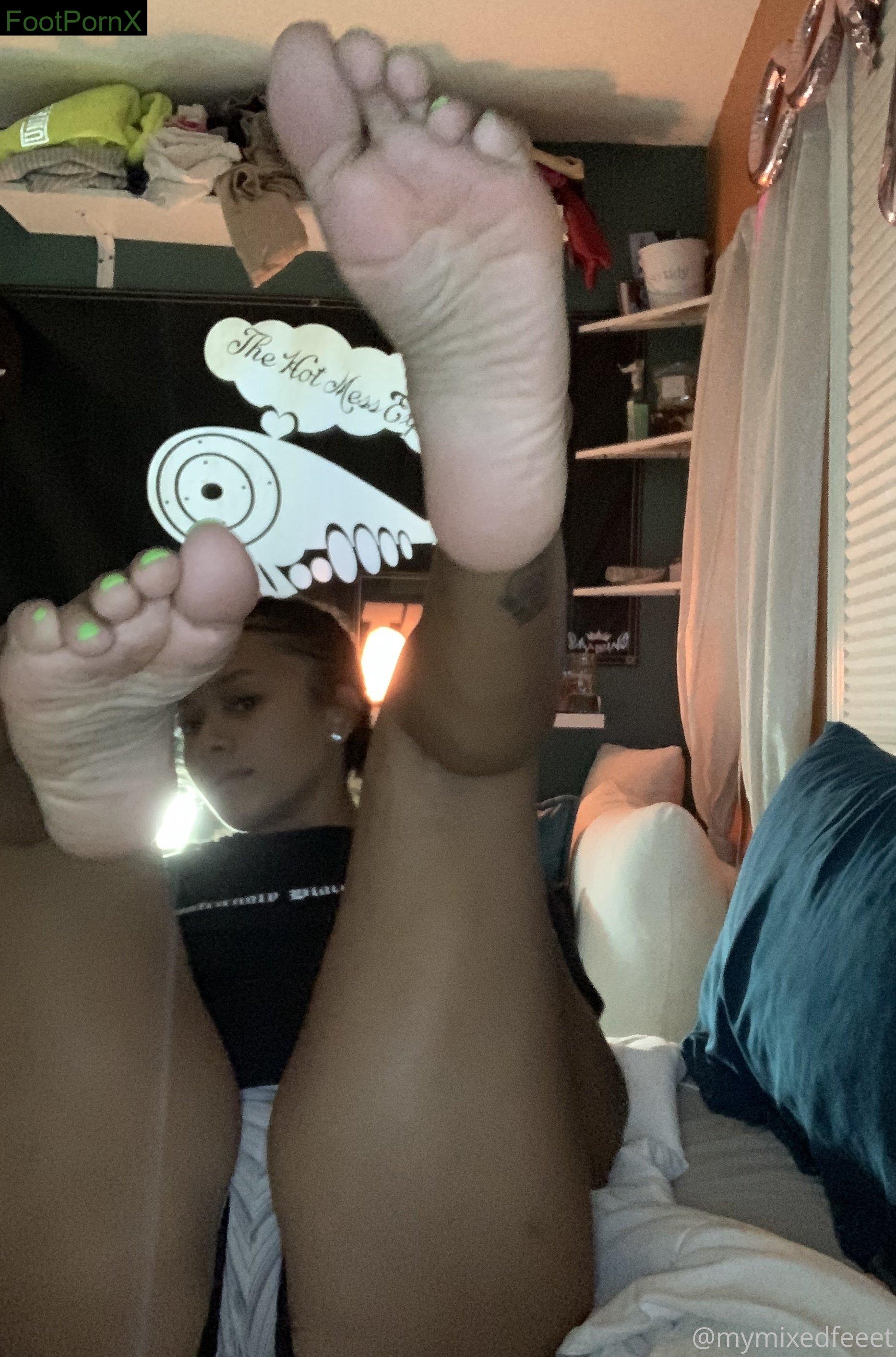 mymixedfeeet feet photo 23