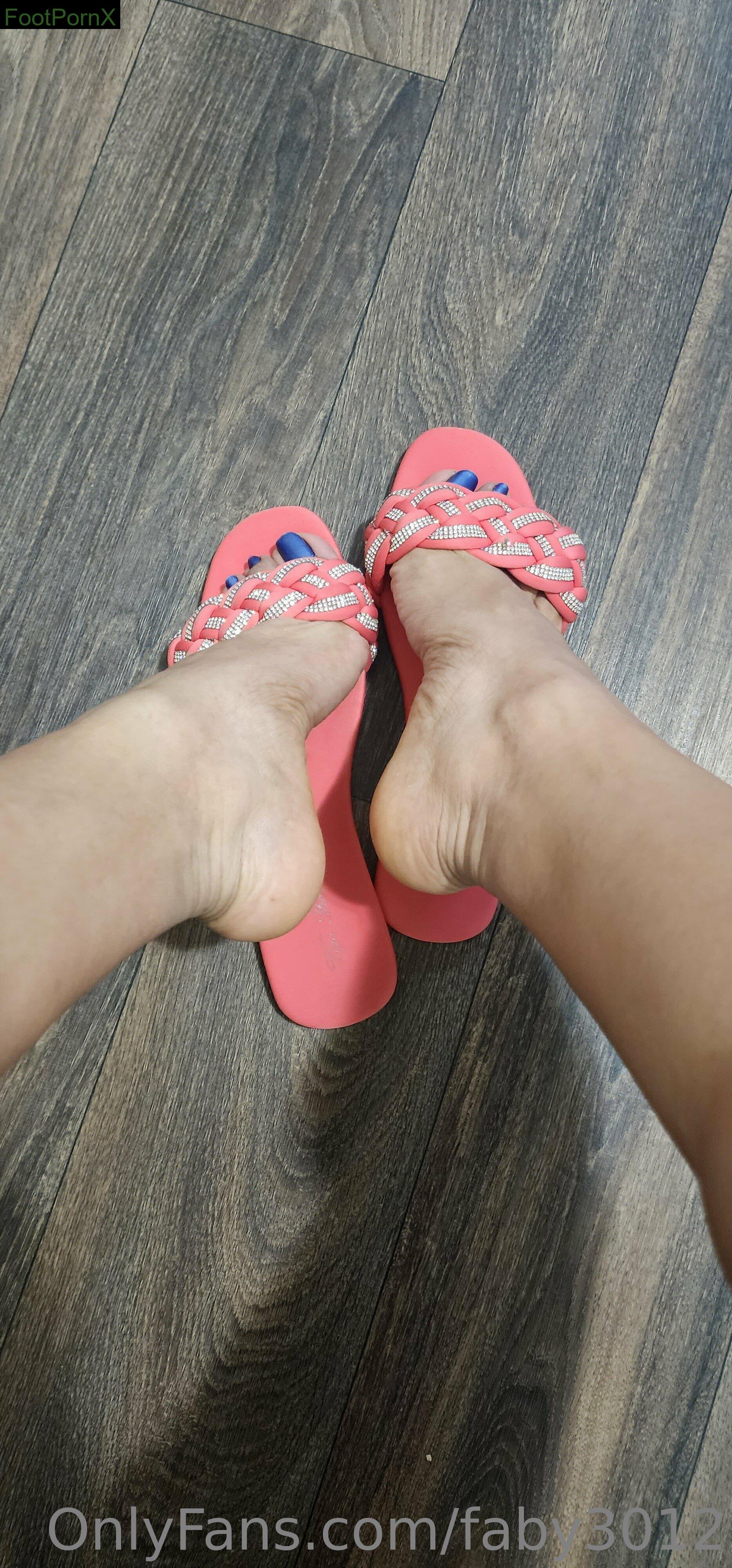 faby3012 feet photo 6