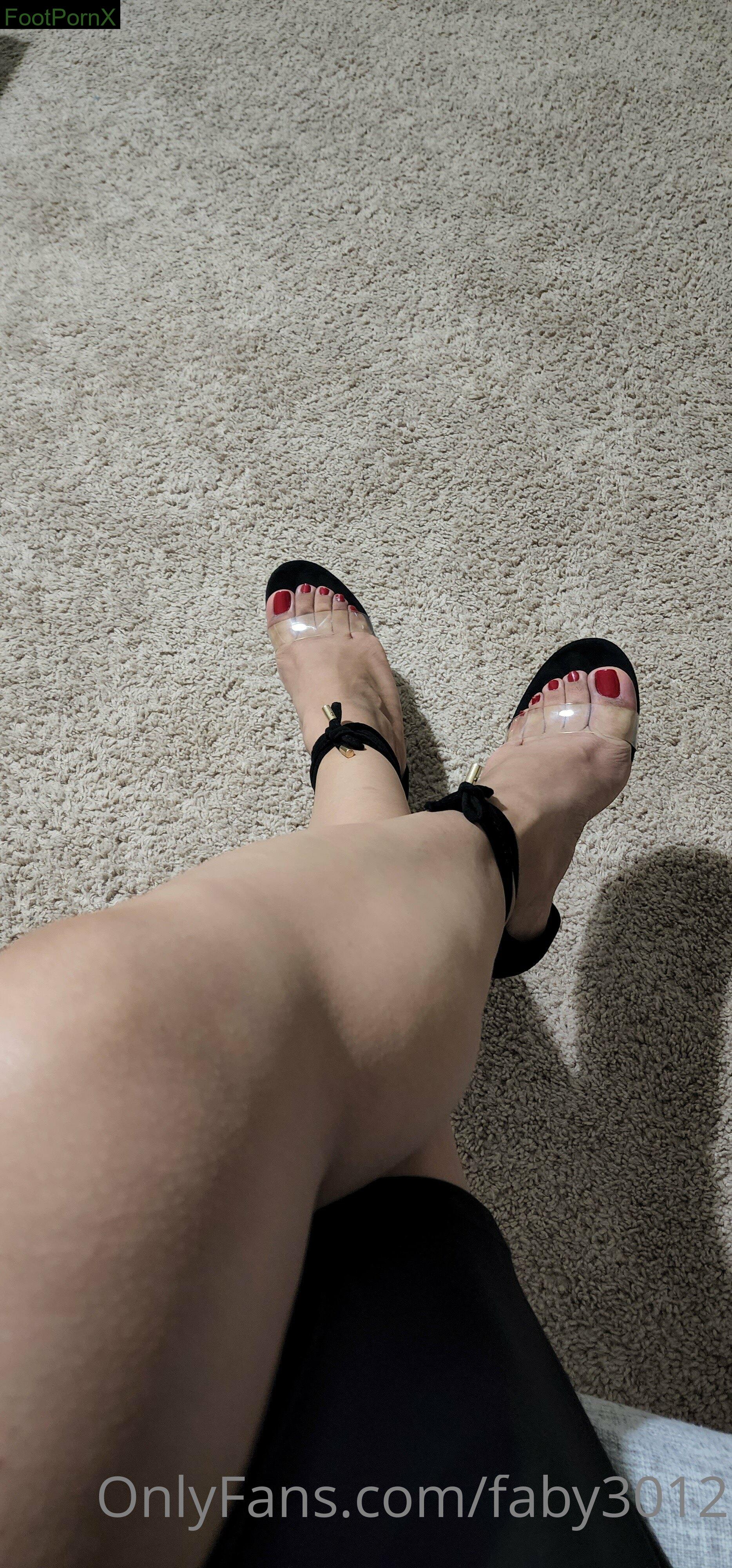 faby3012 feet photo 4