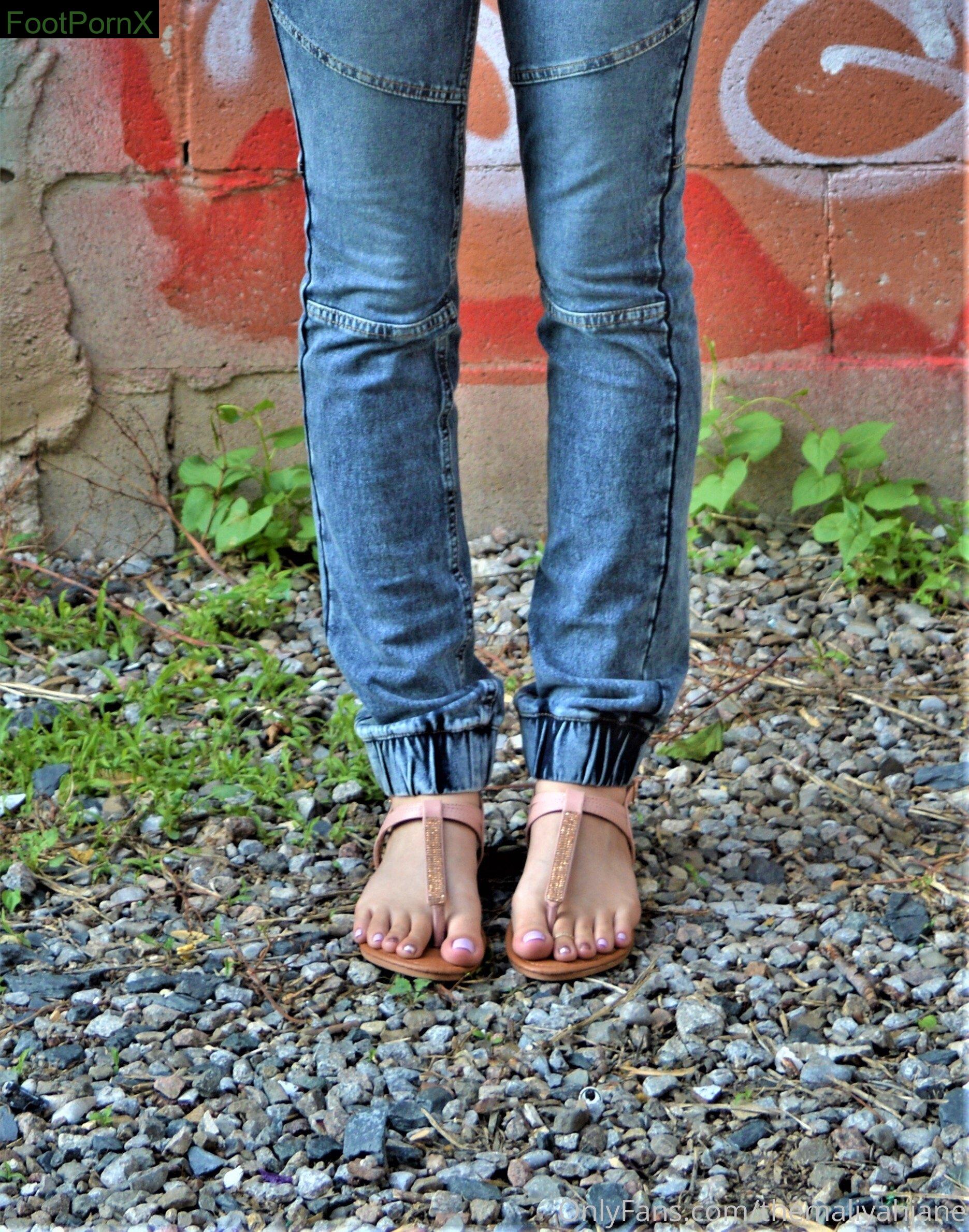 mfyt_liyahjane feet photo 19