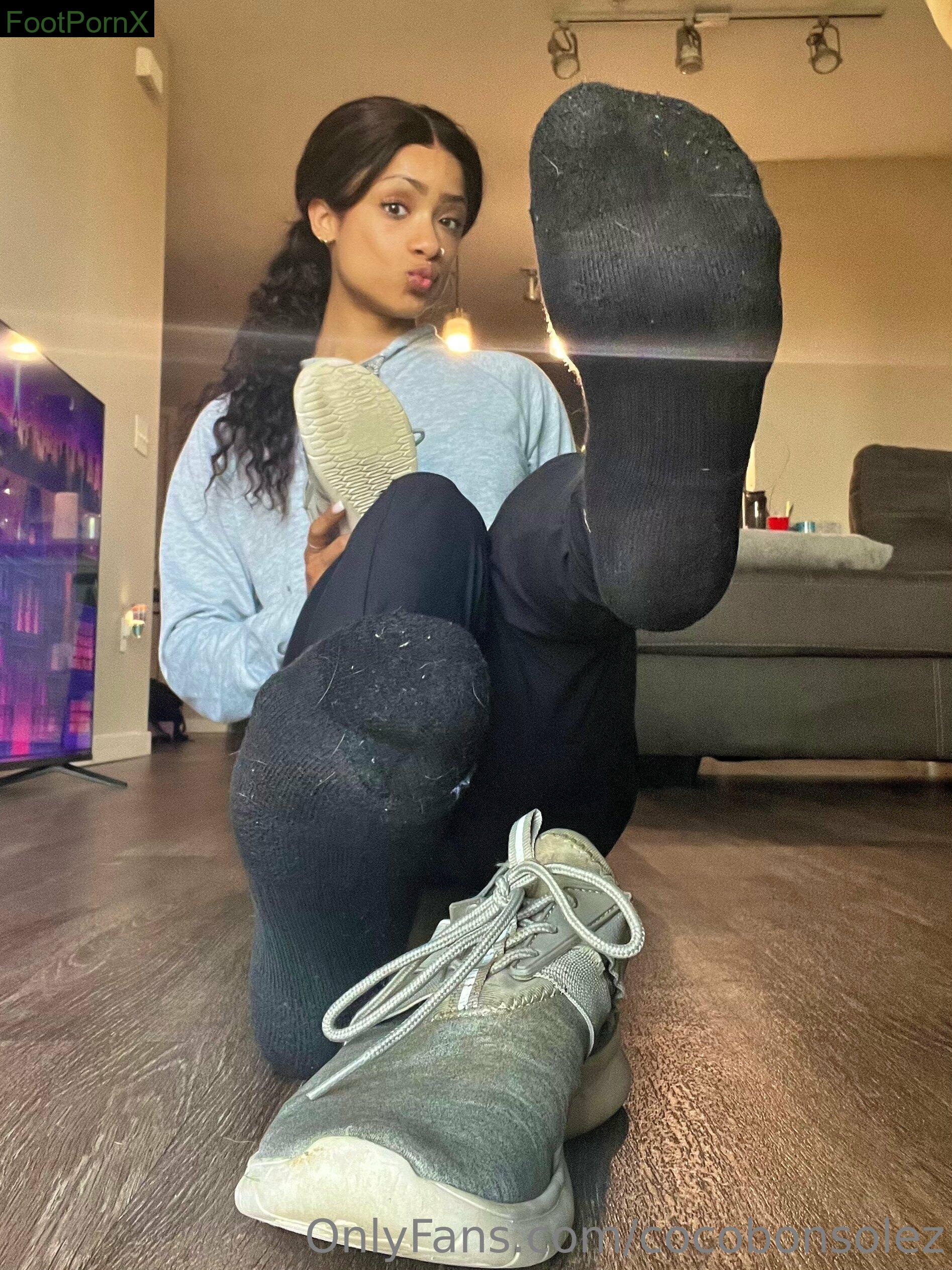 cocobonsolez feet photo 17