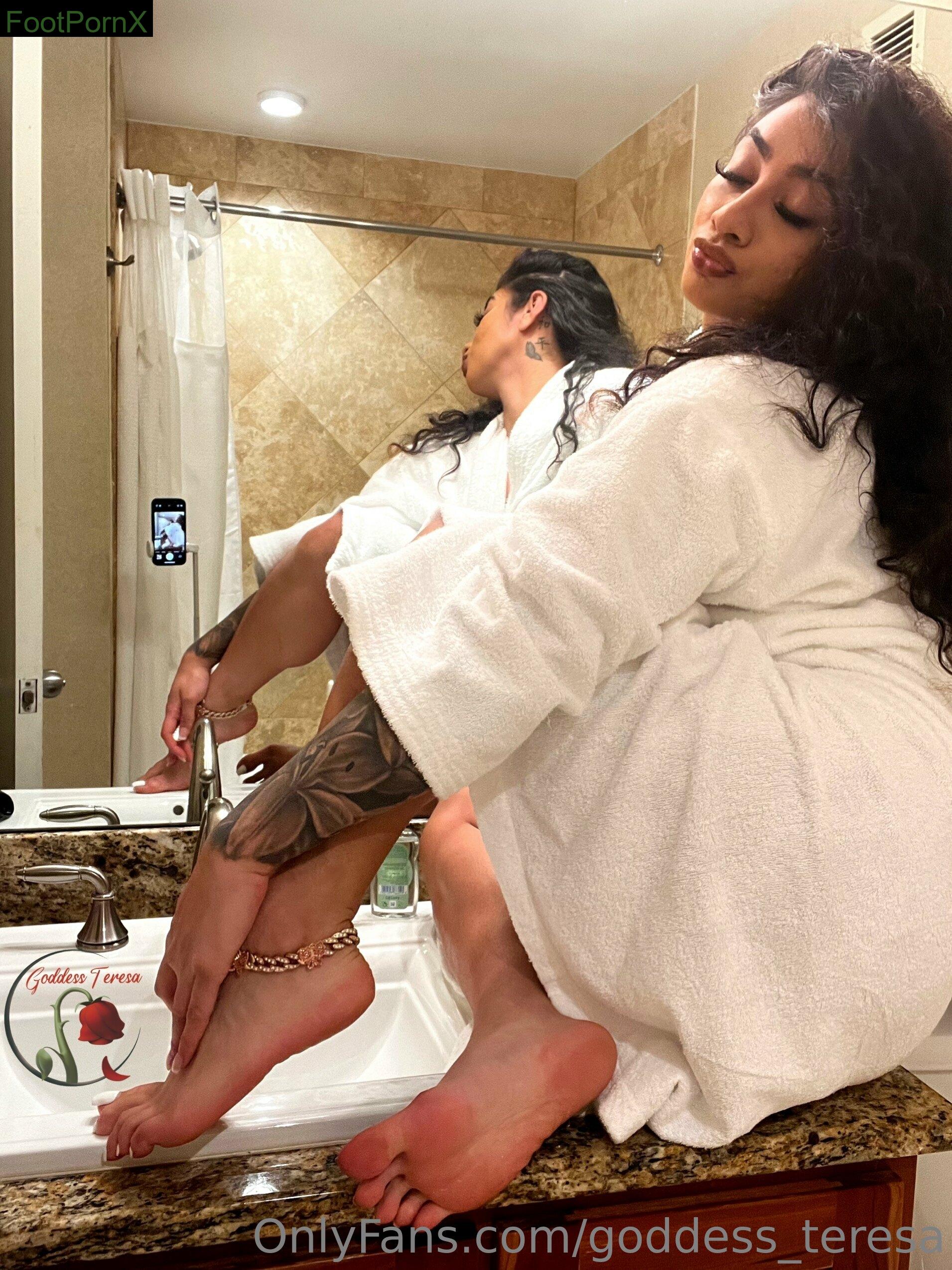 goddess_teresa feet photo 9