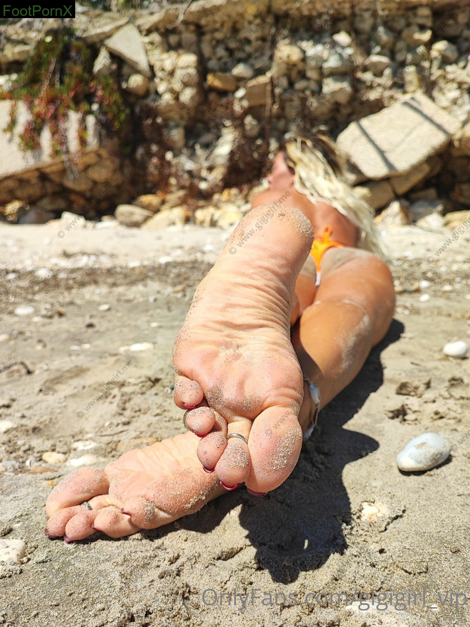 gigigirl_vip feet photo 12