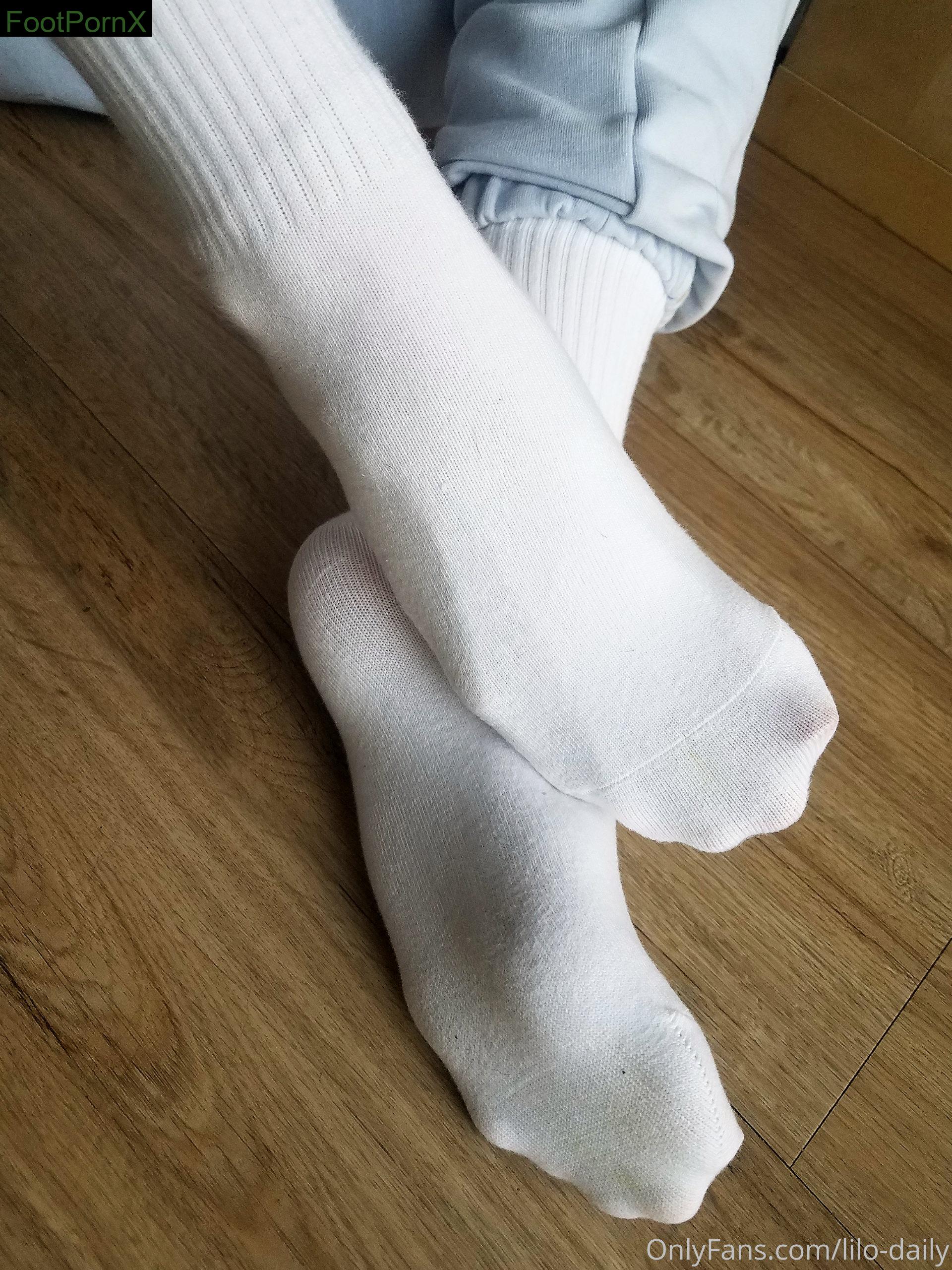 lilo-daily feet photo 4