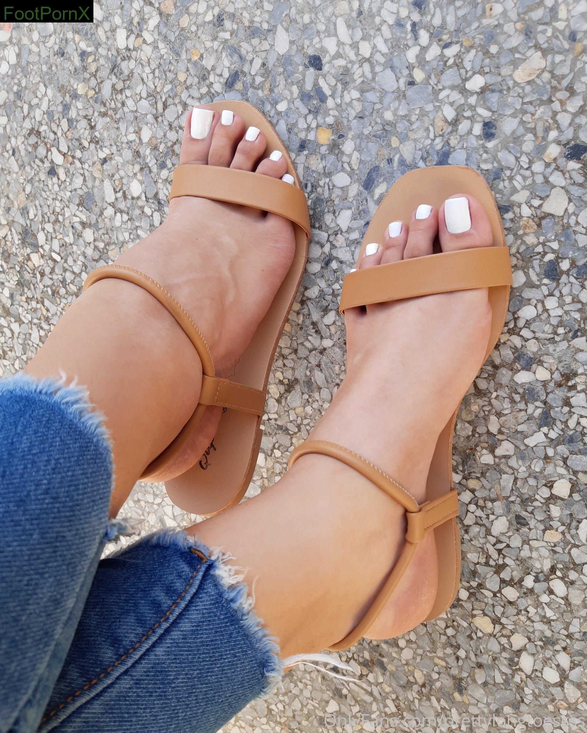 prettylongtoessss feet photo 11