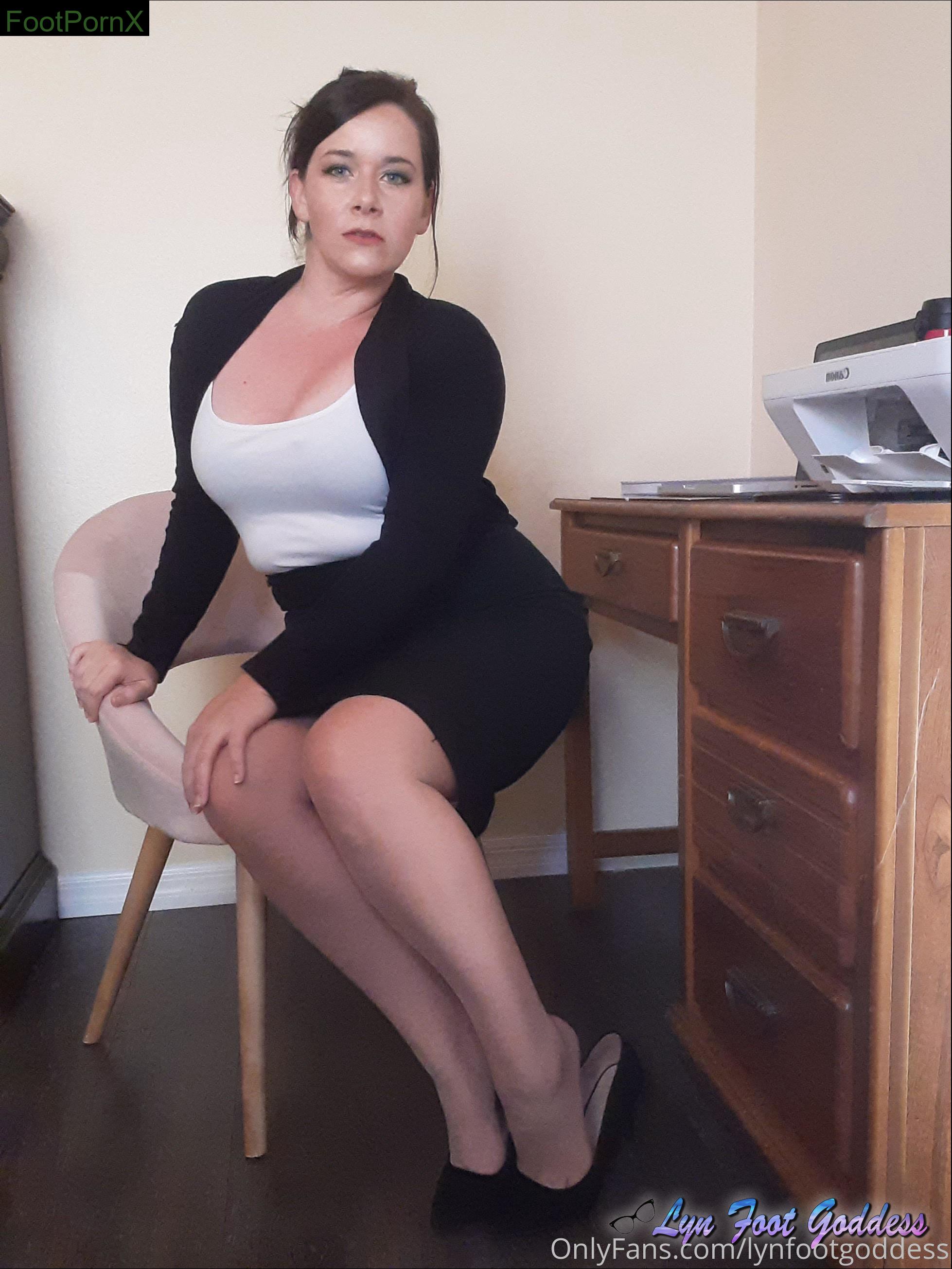 lynfootgoddess feet photo 21