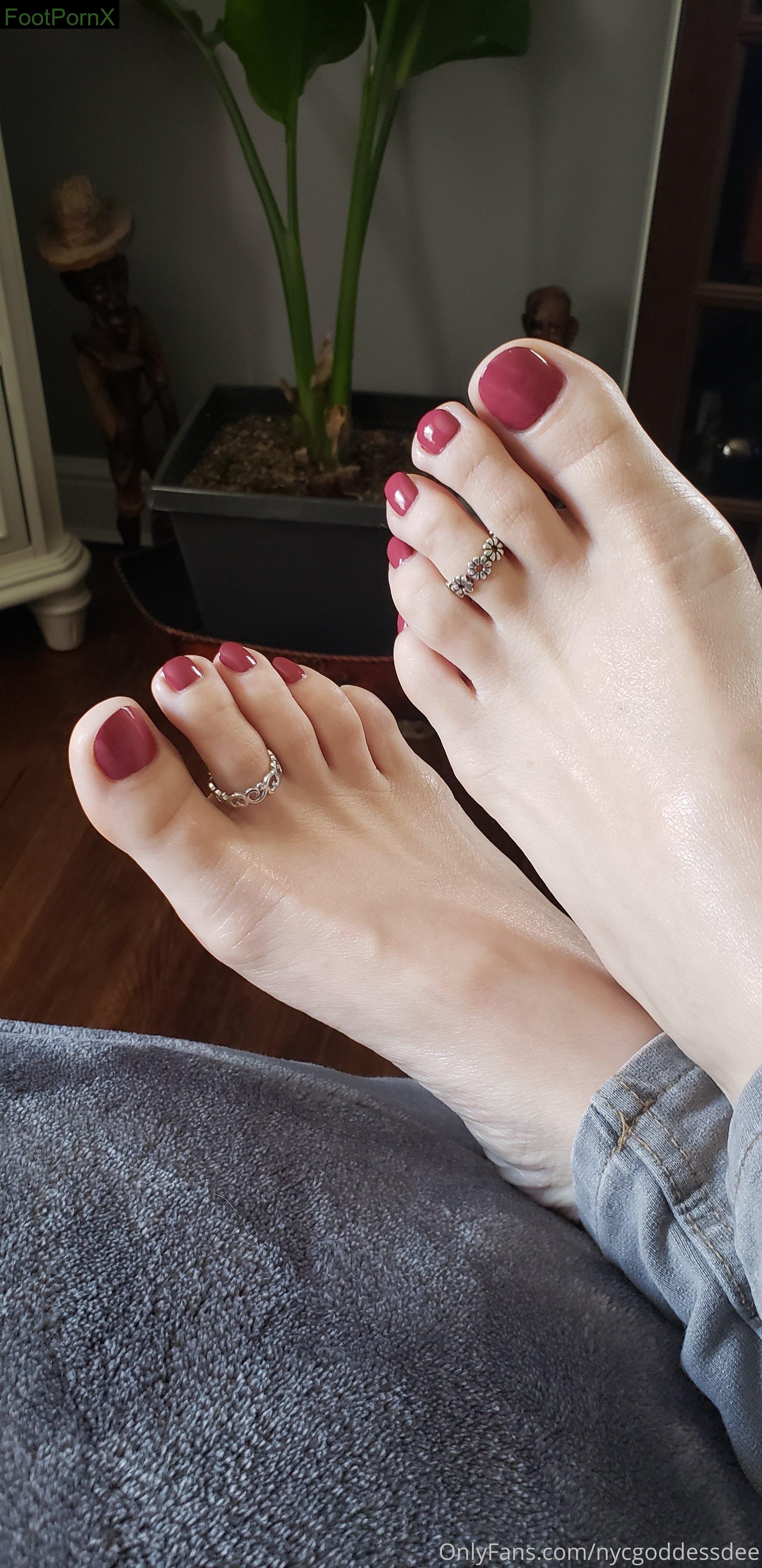 nycgoddessdee feet photo 19