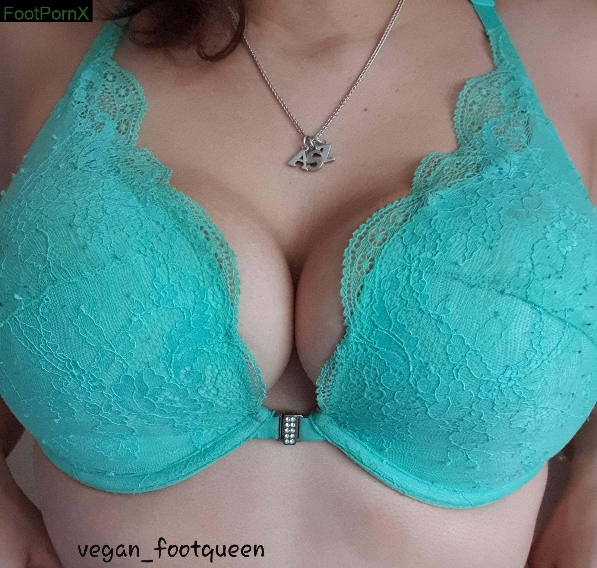 vegan_footqueen feet photo 18