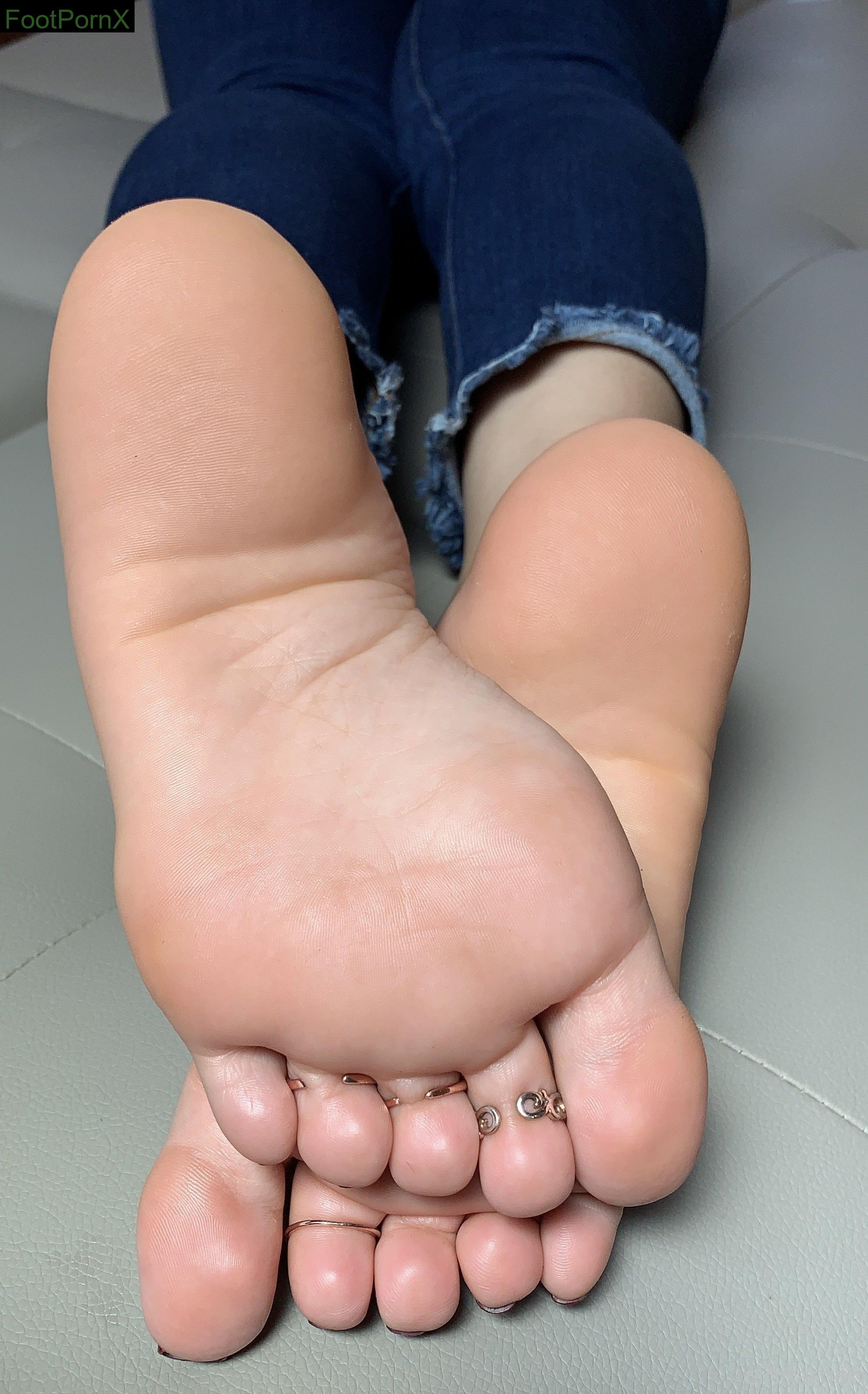 cinnamonfeet2 feet photo 20