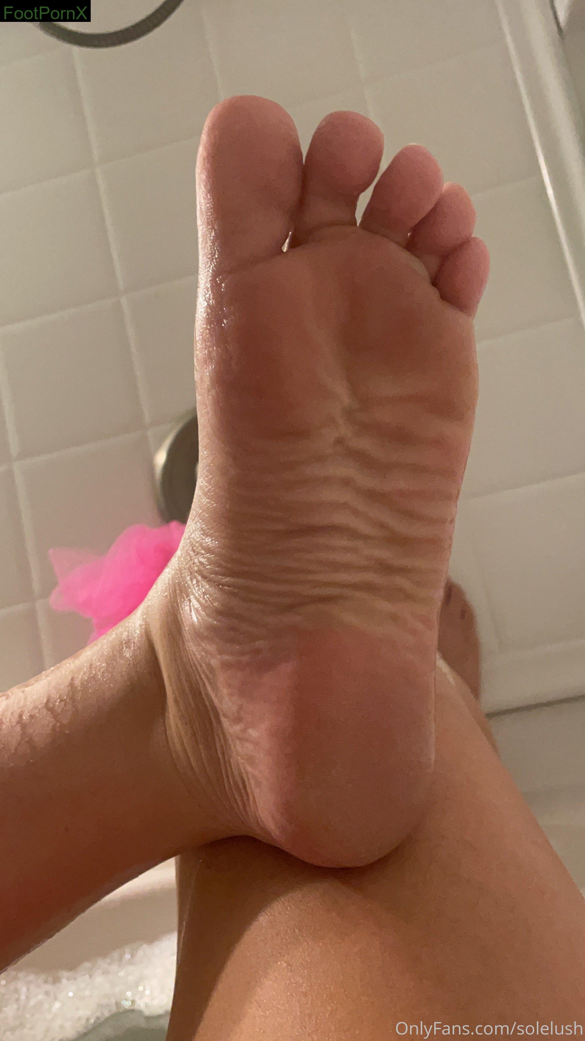 solelush feet photo 15