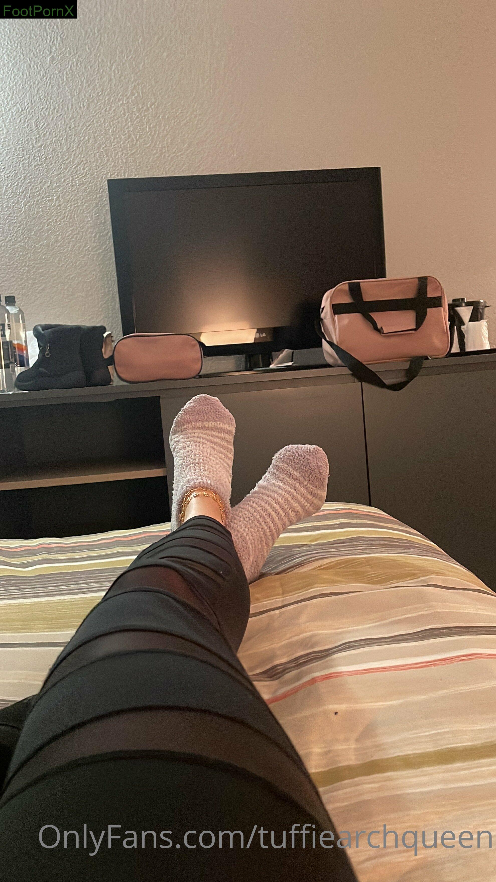 tuffiearchqueen feet photo 12